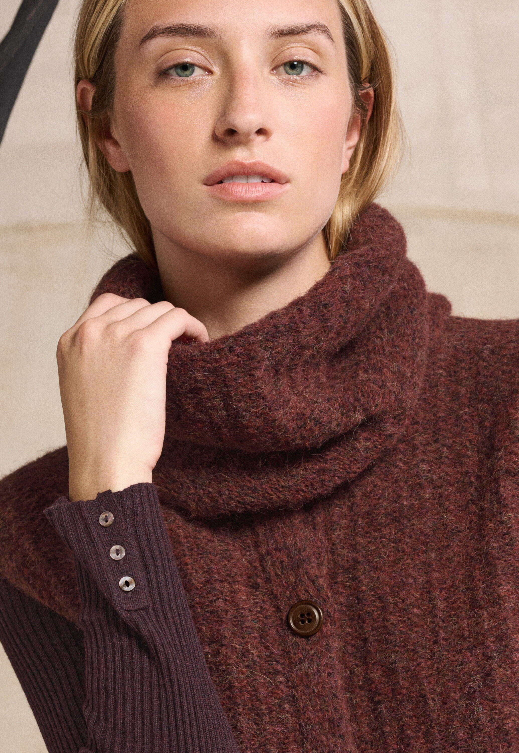 Knitted snood