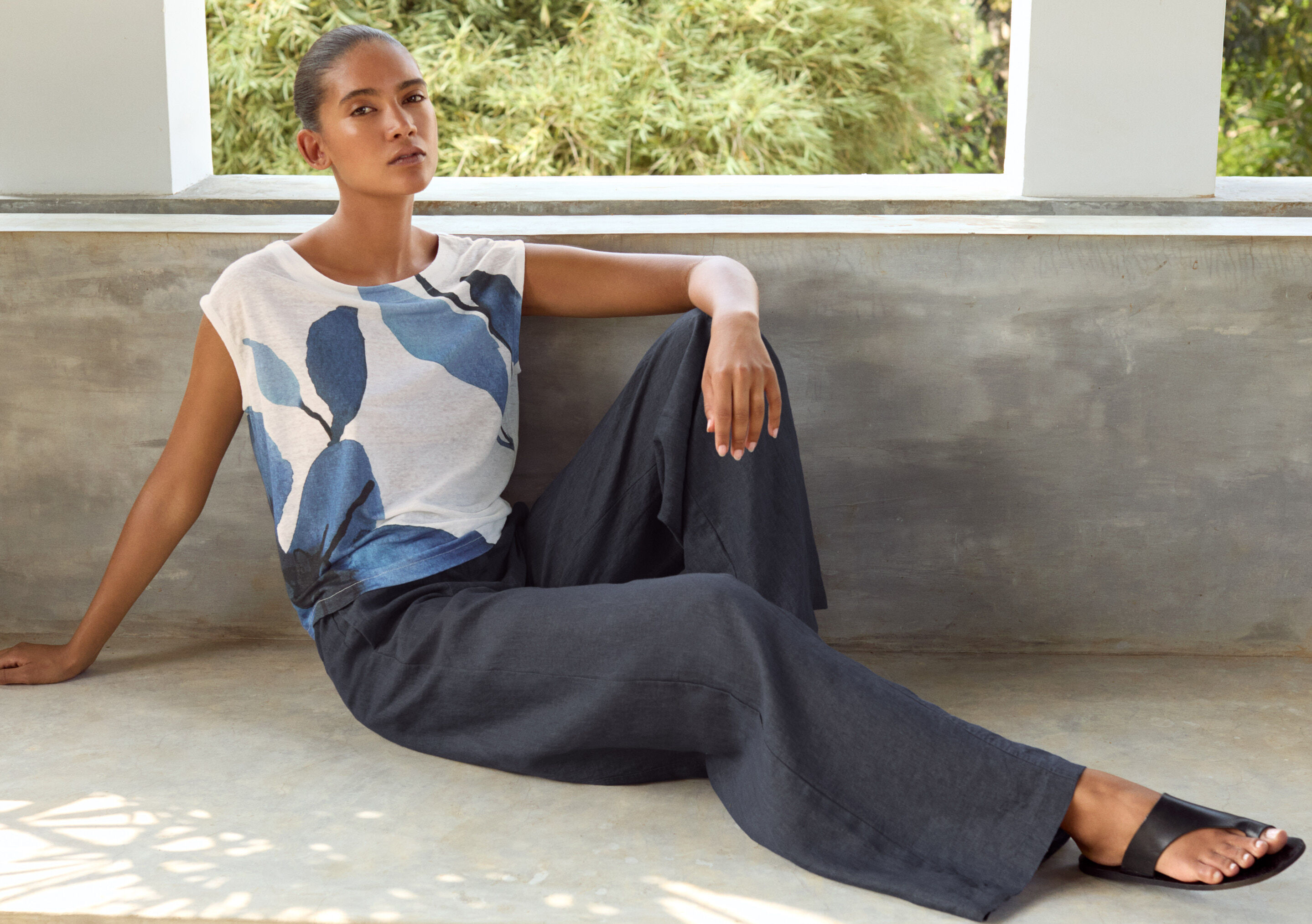 Front-seam trousers