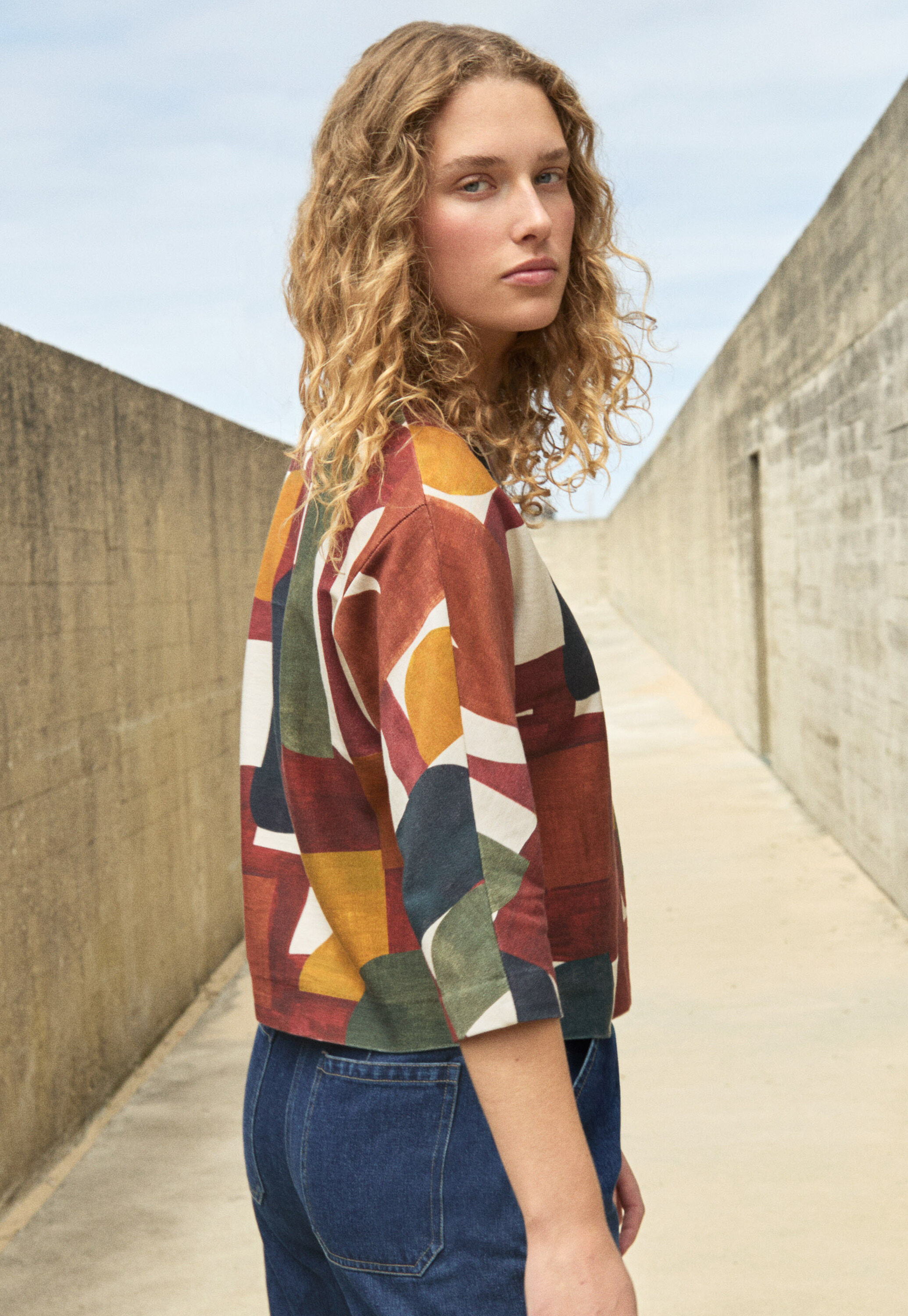 Funnel-neck top