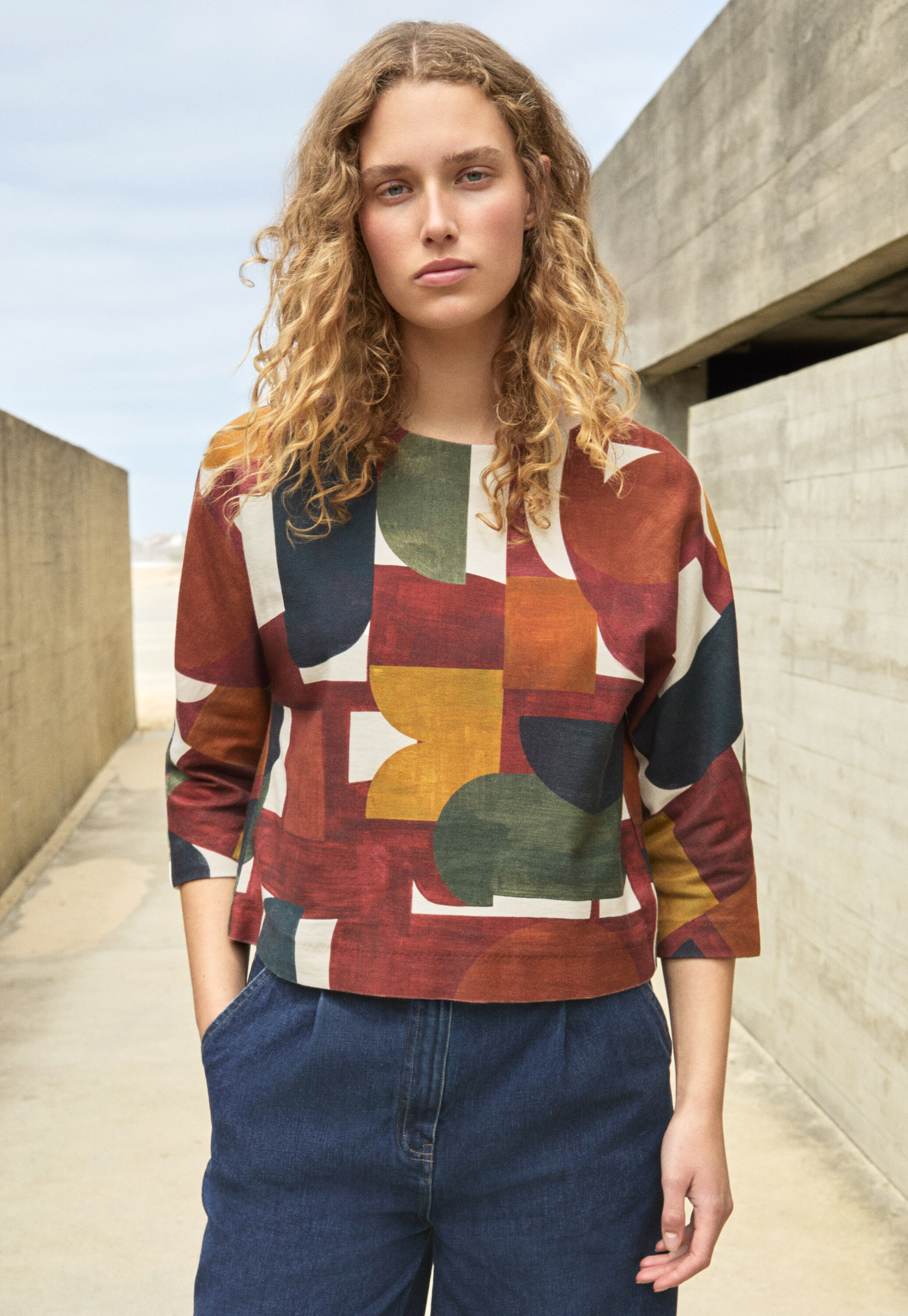 Funnel-neck top