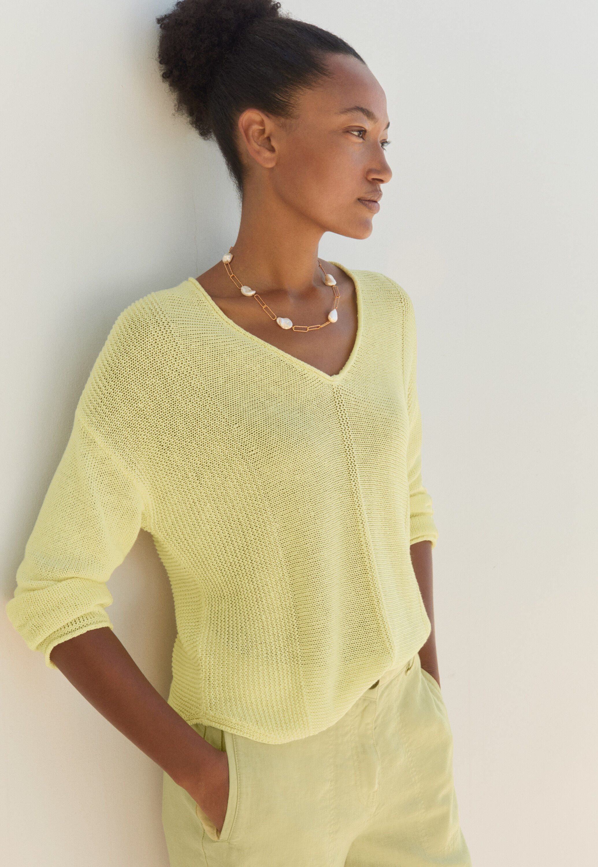 V-neck ribbed panel sweater