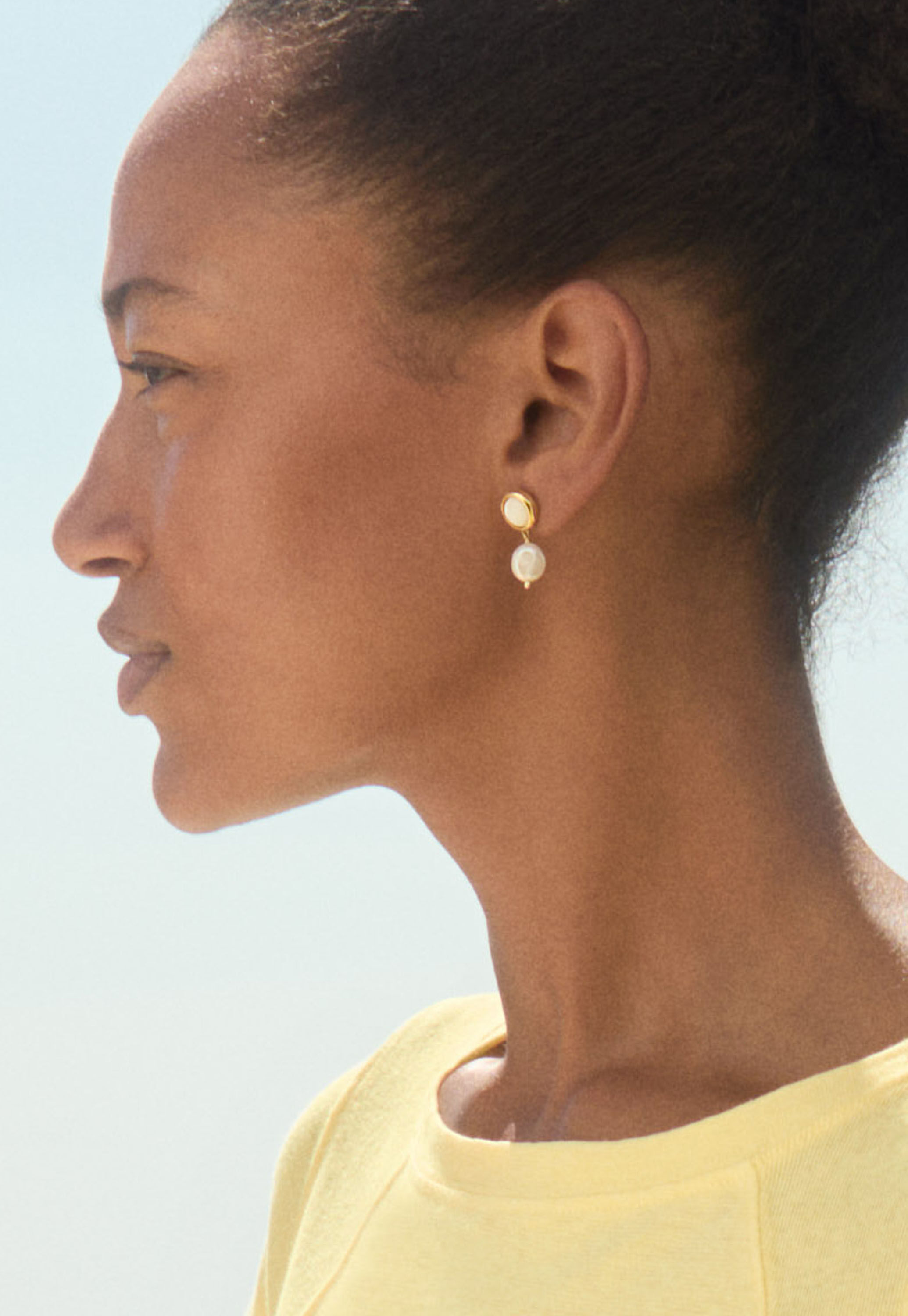 Drop earrings