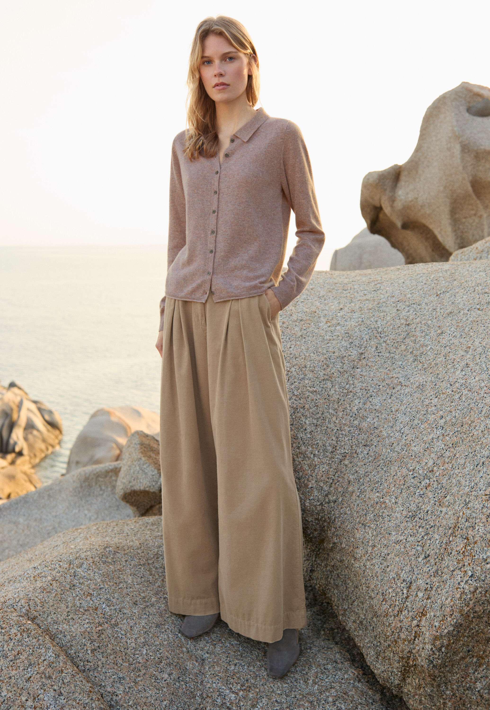 Fine cord wide-leg trousers, Soft brown, large