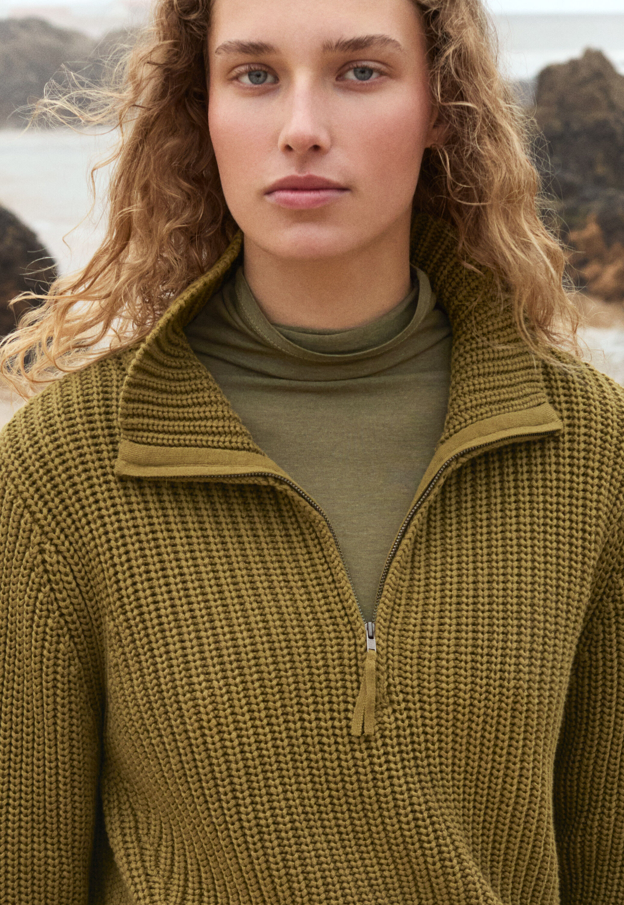 Funnel-neck top