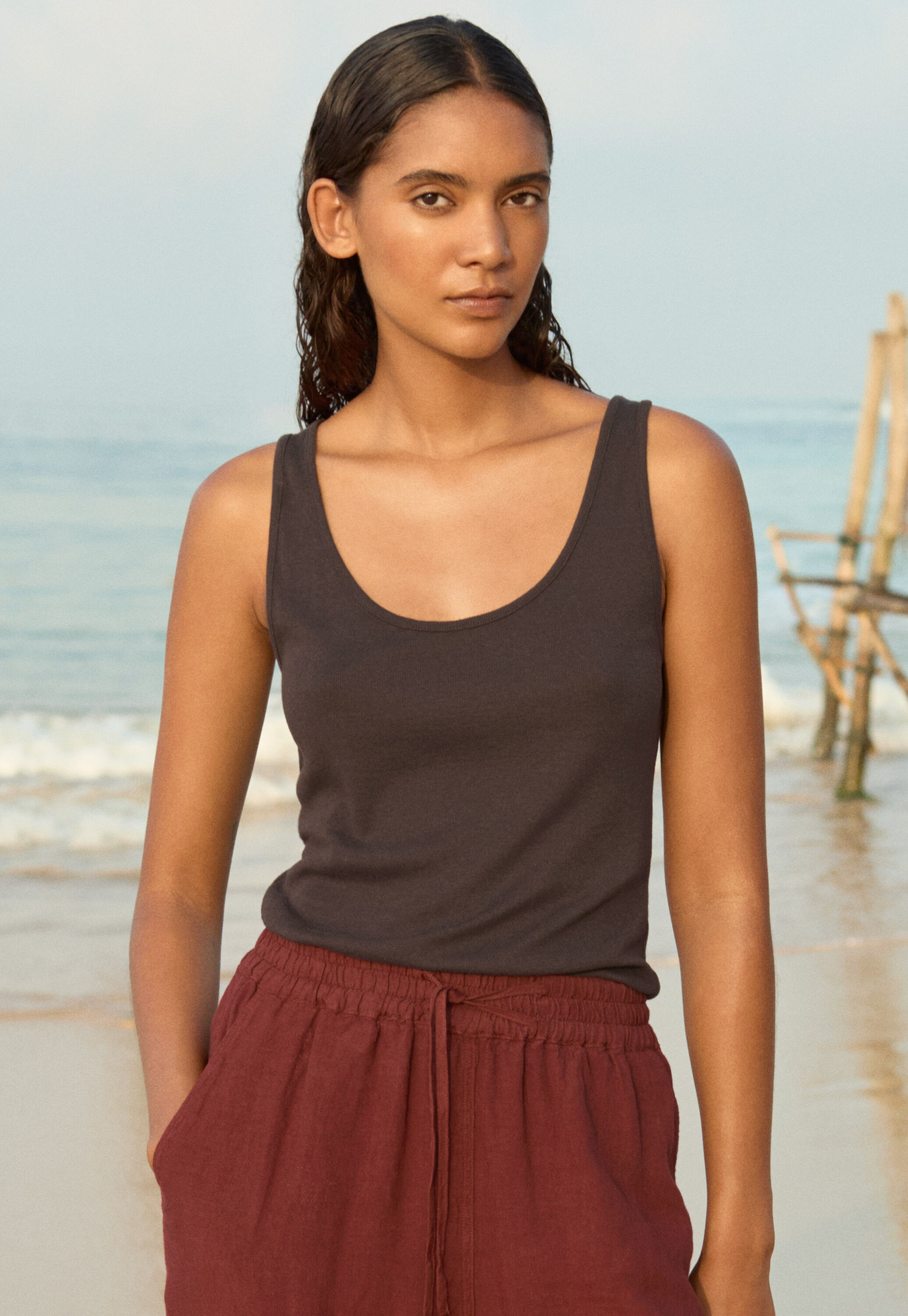 Funnel-neck top