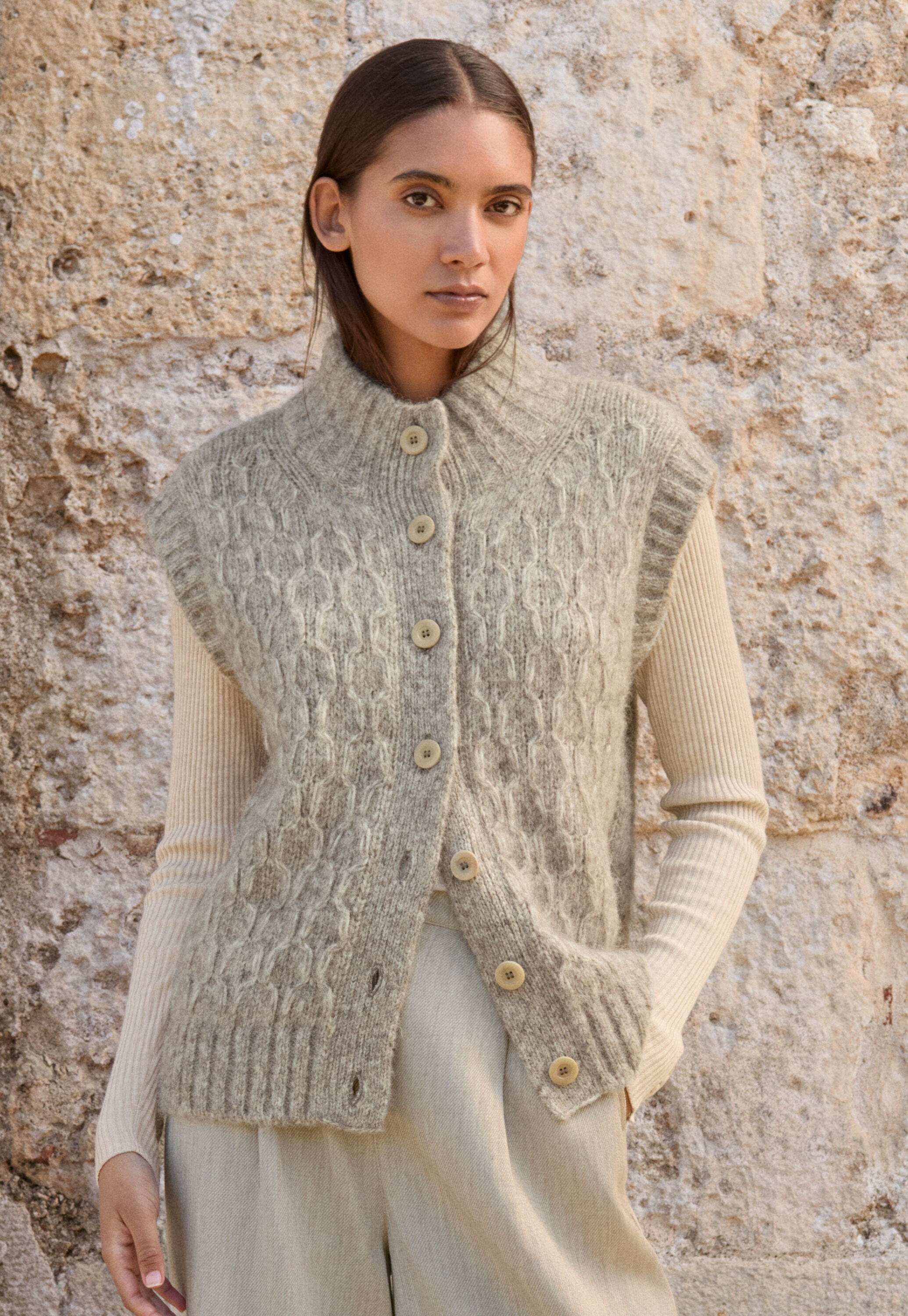 Round-neck sweater