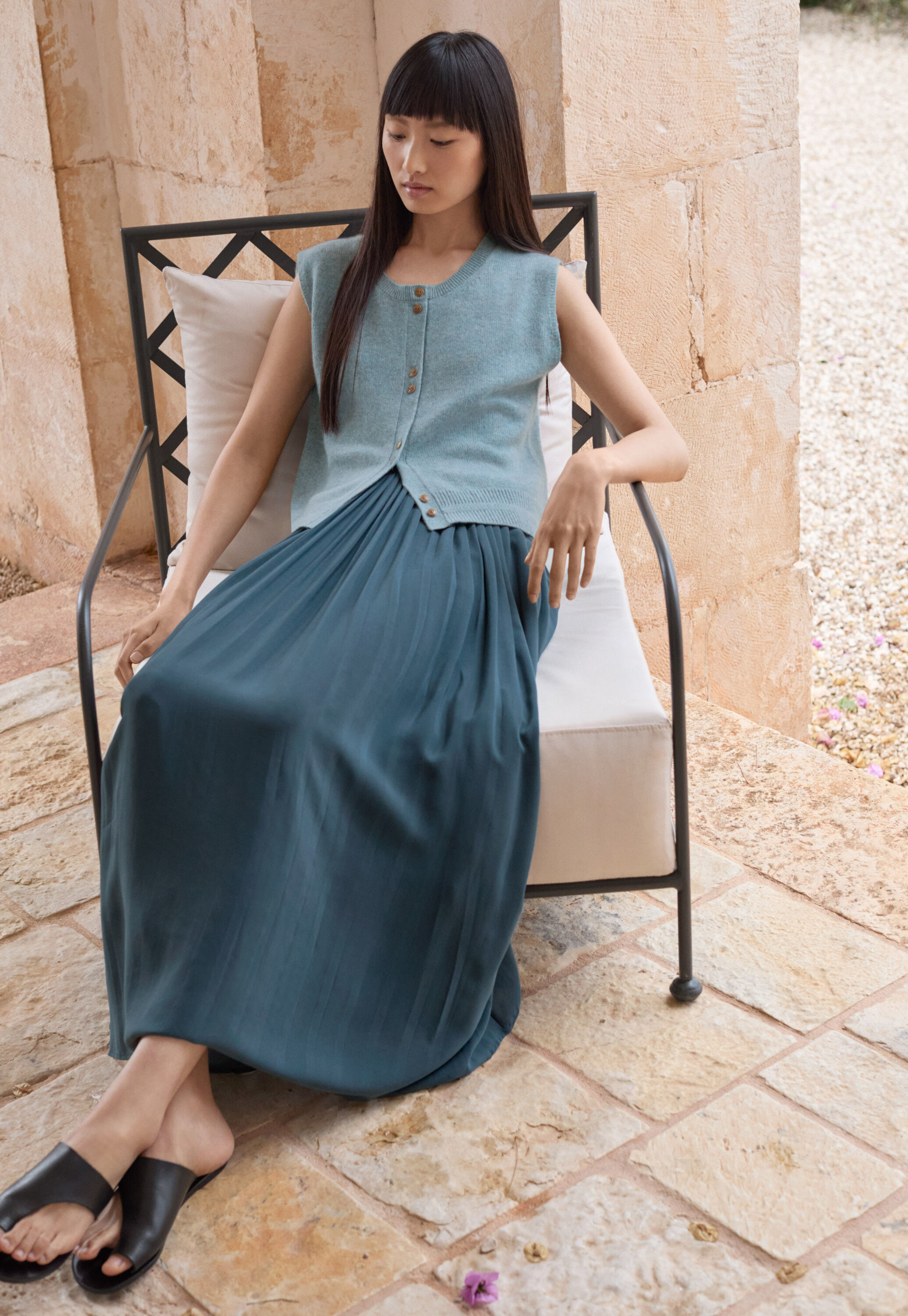 Long pleated skirt