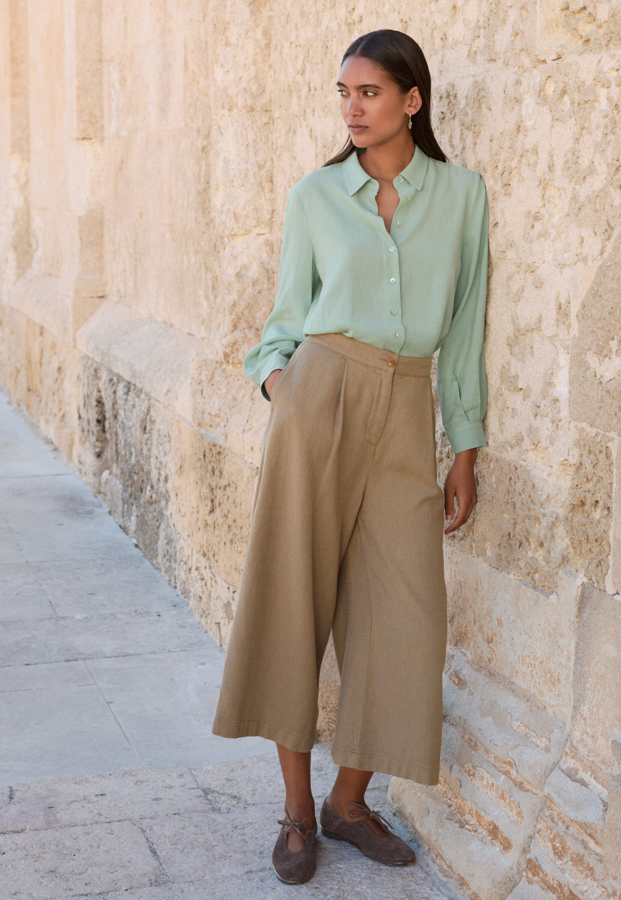 Curved-sleeve blouse, Aqua mint, large