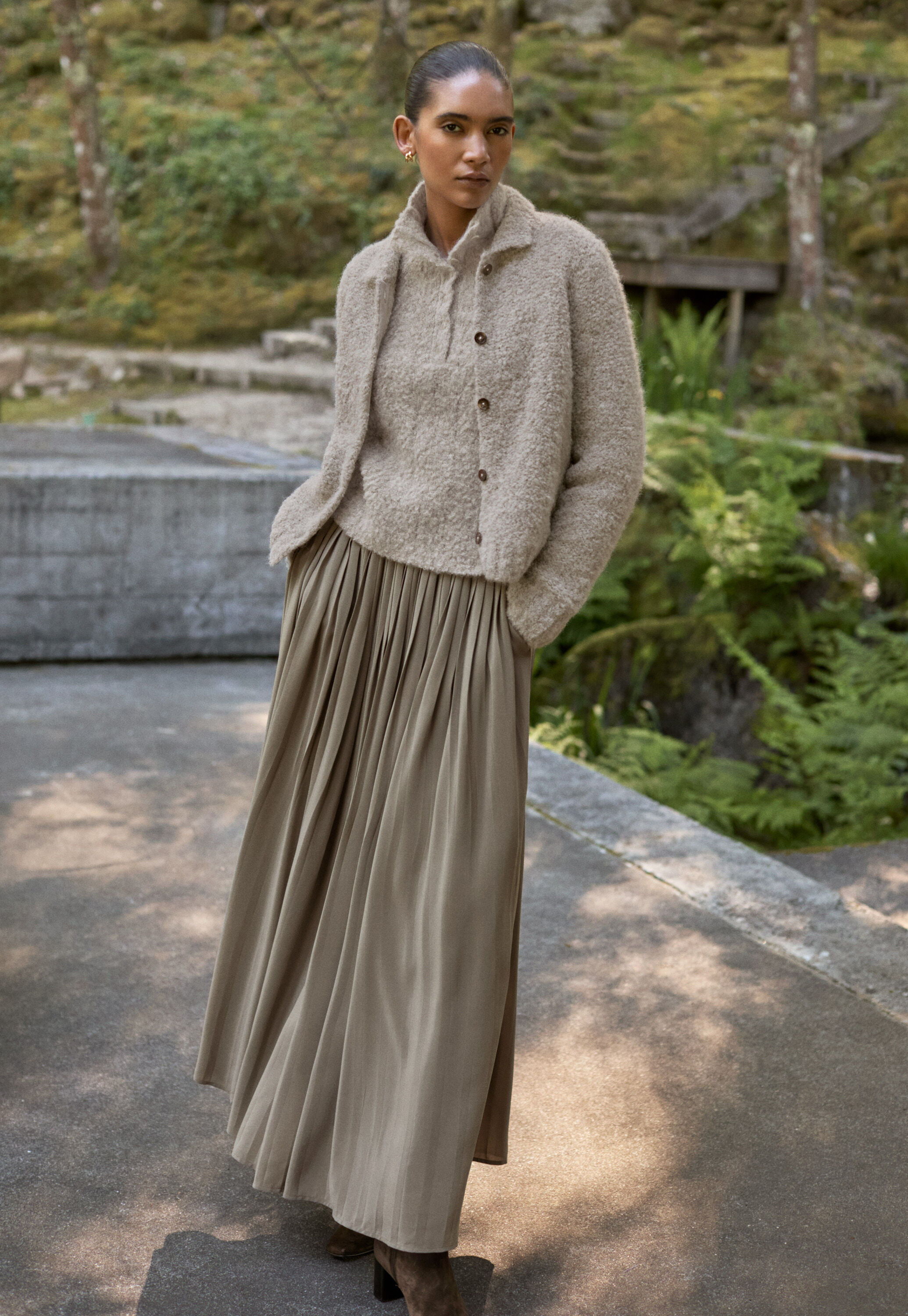 Long pleated skirt