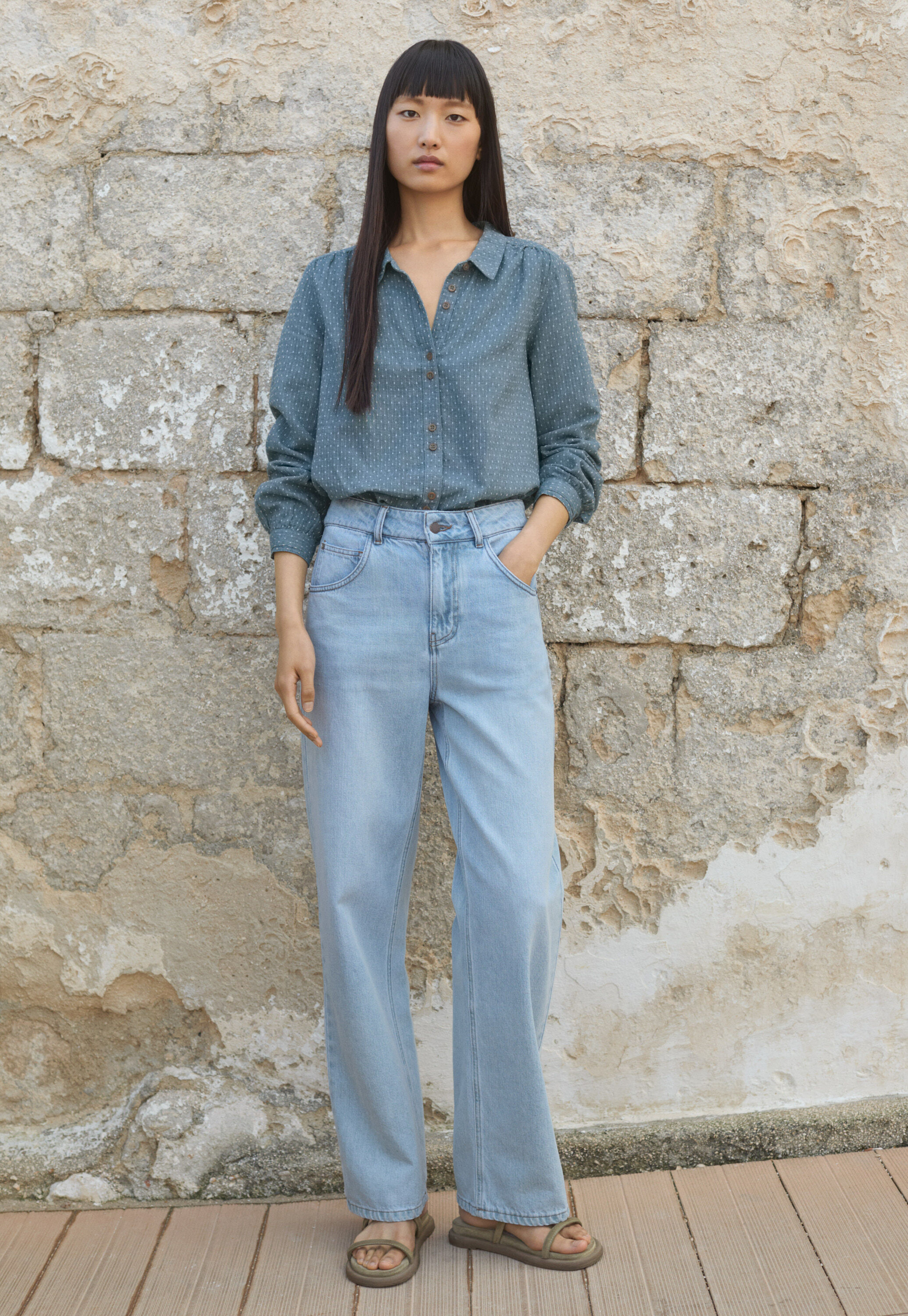 Indigo straight-leg jeans