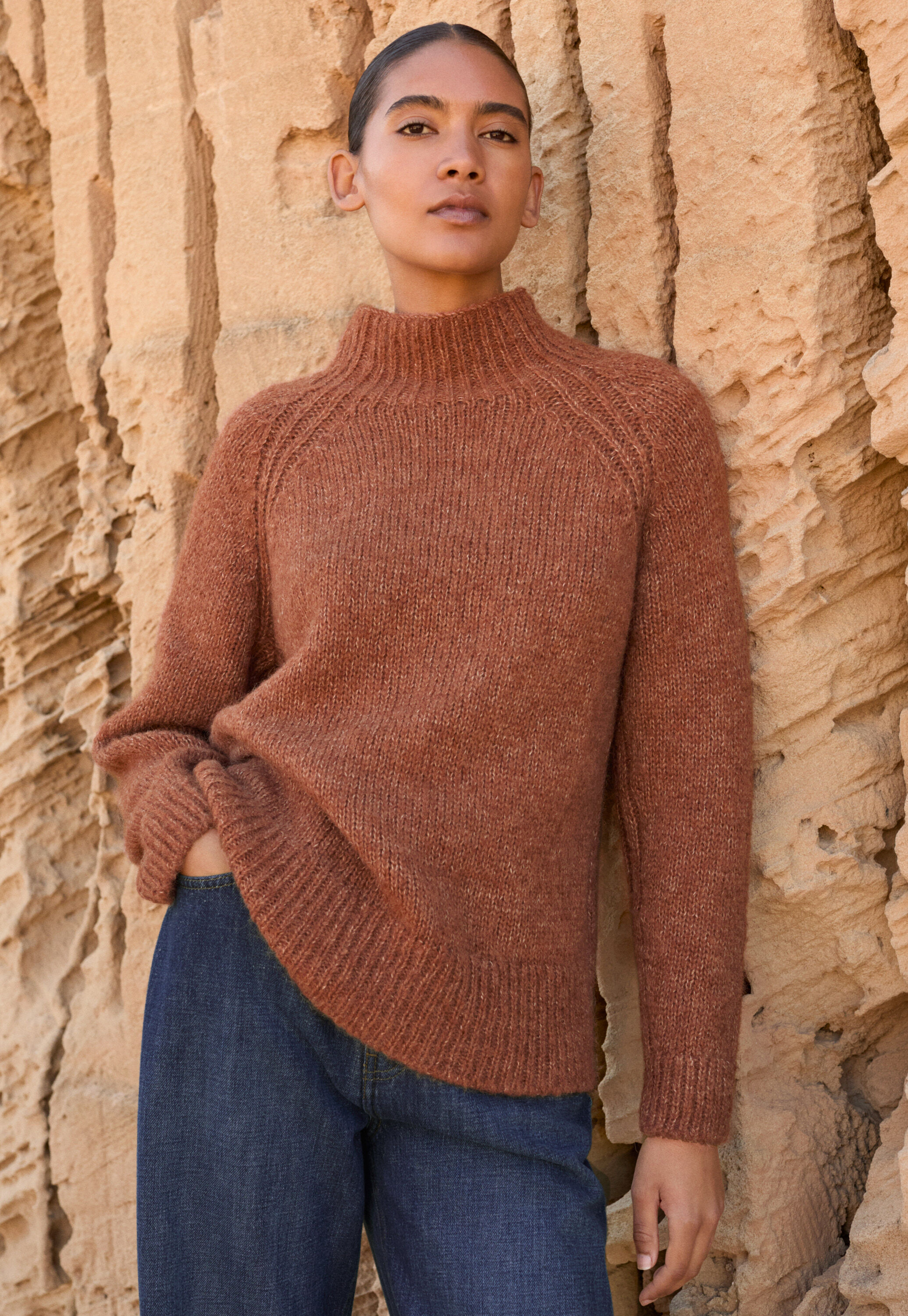 Round-neck sweater