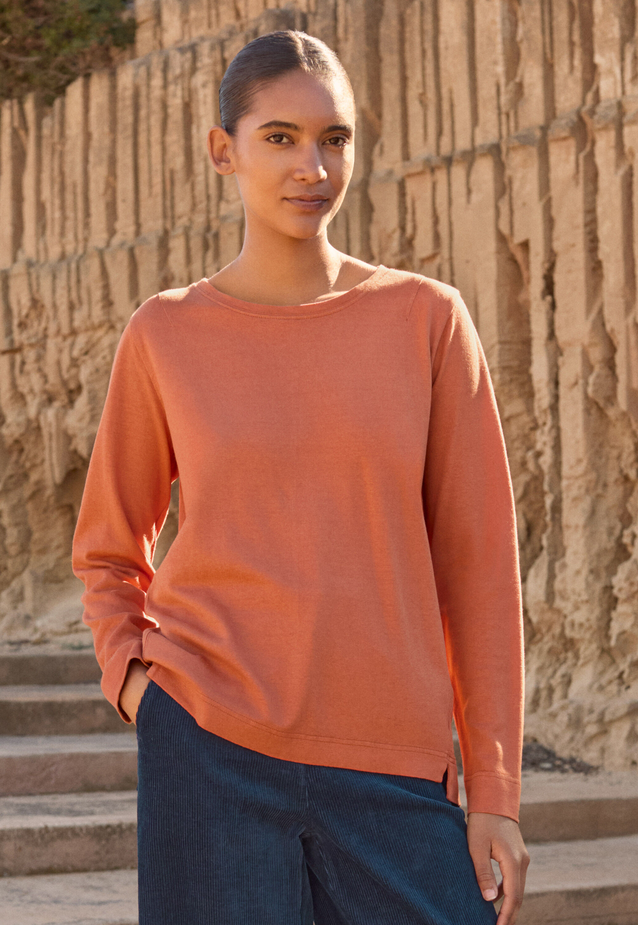 Funnel-neck top