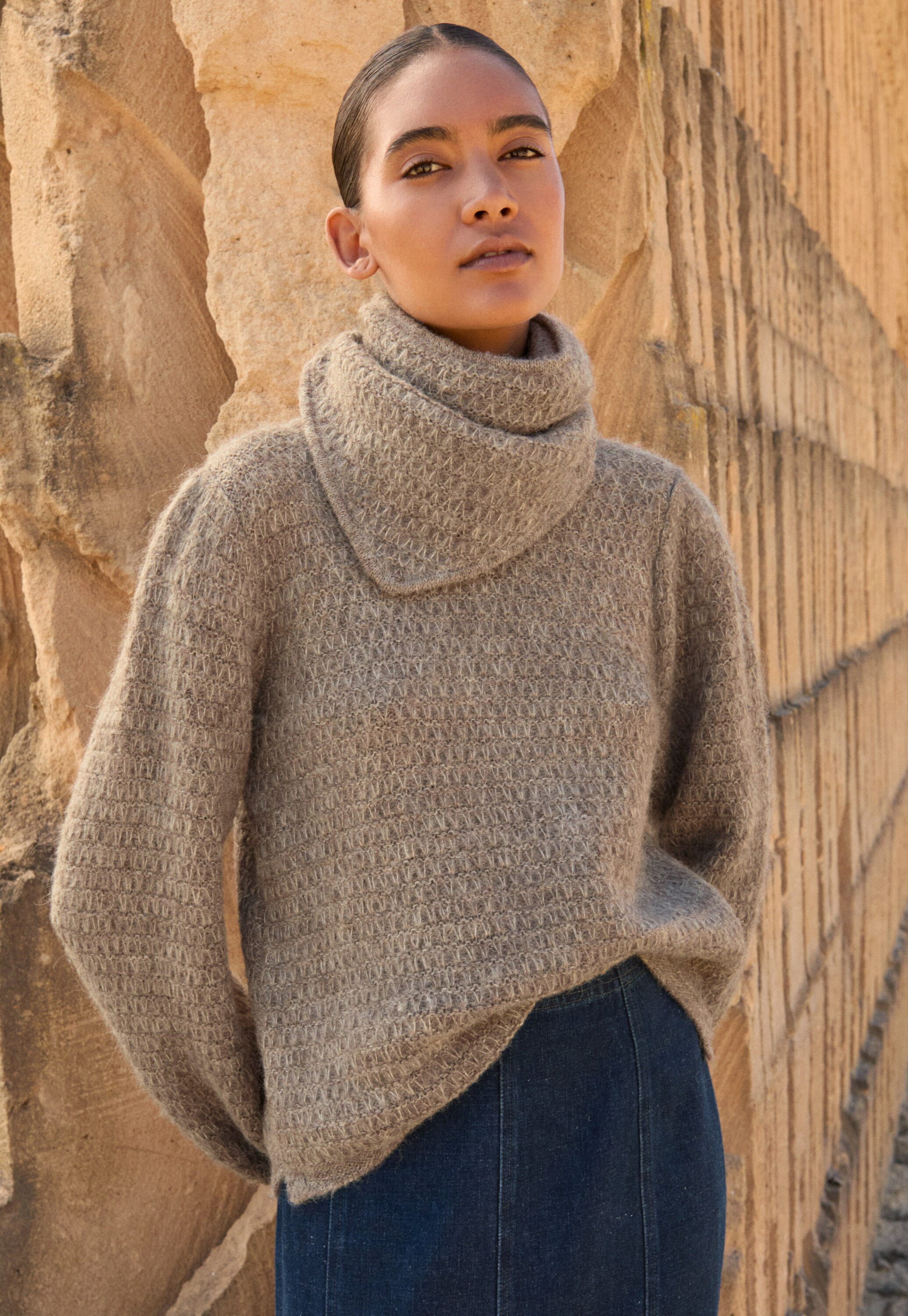 Round-neck sweater