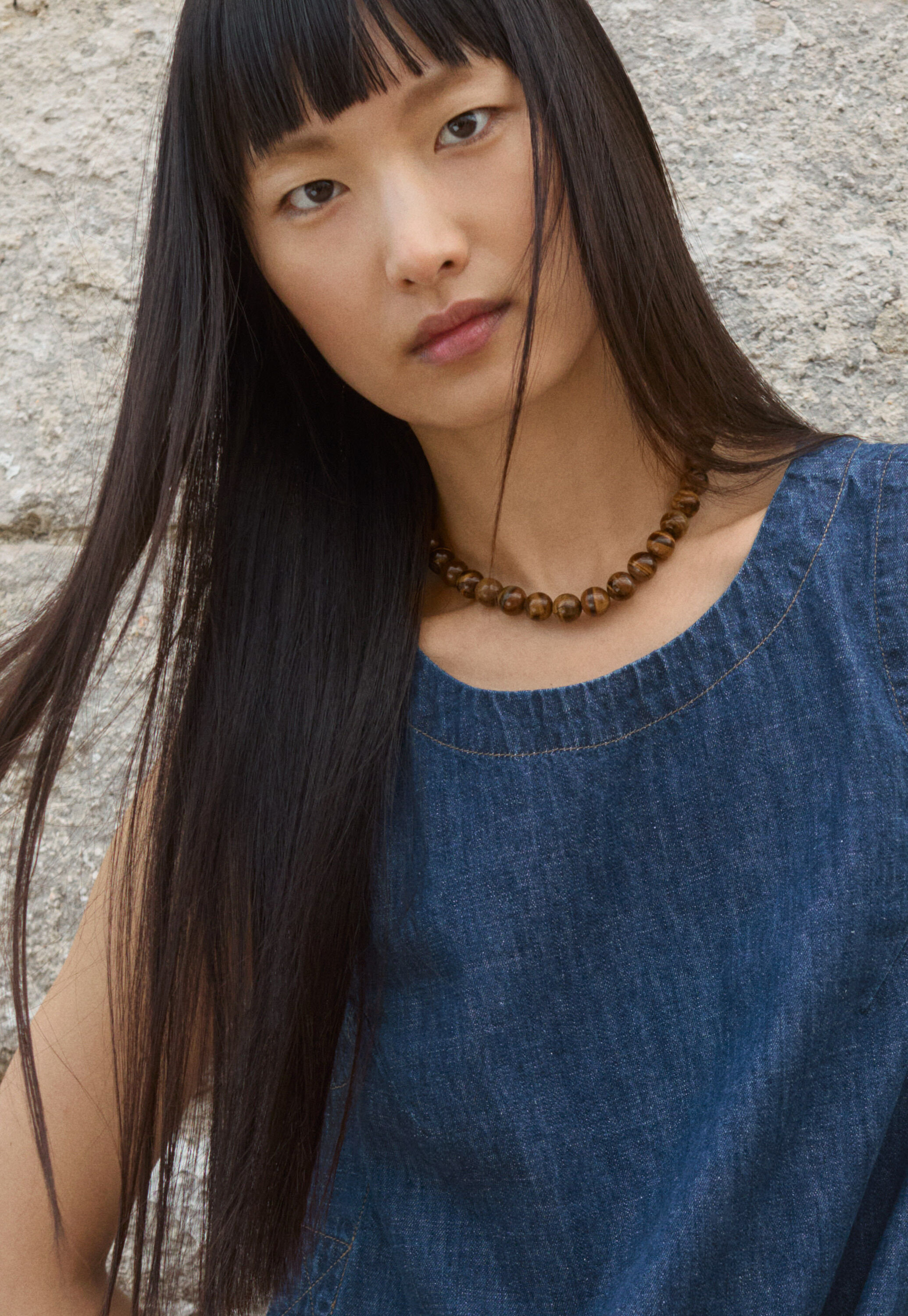 Indigo-dyed sleeveless top