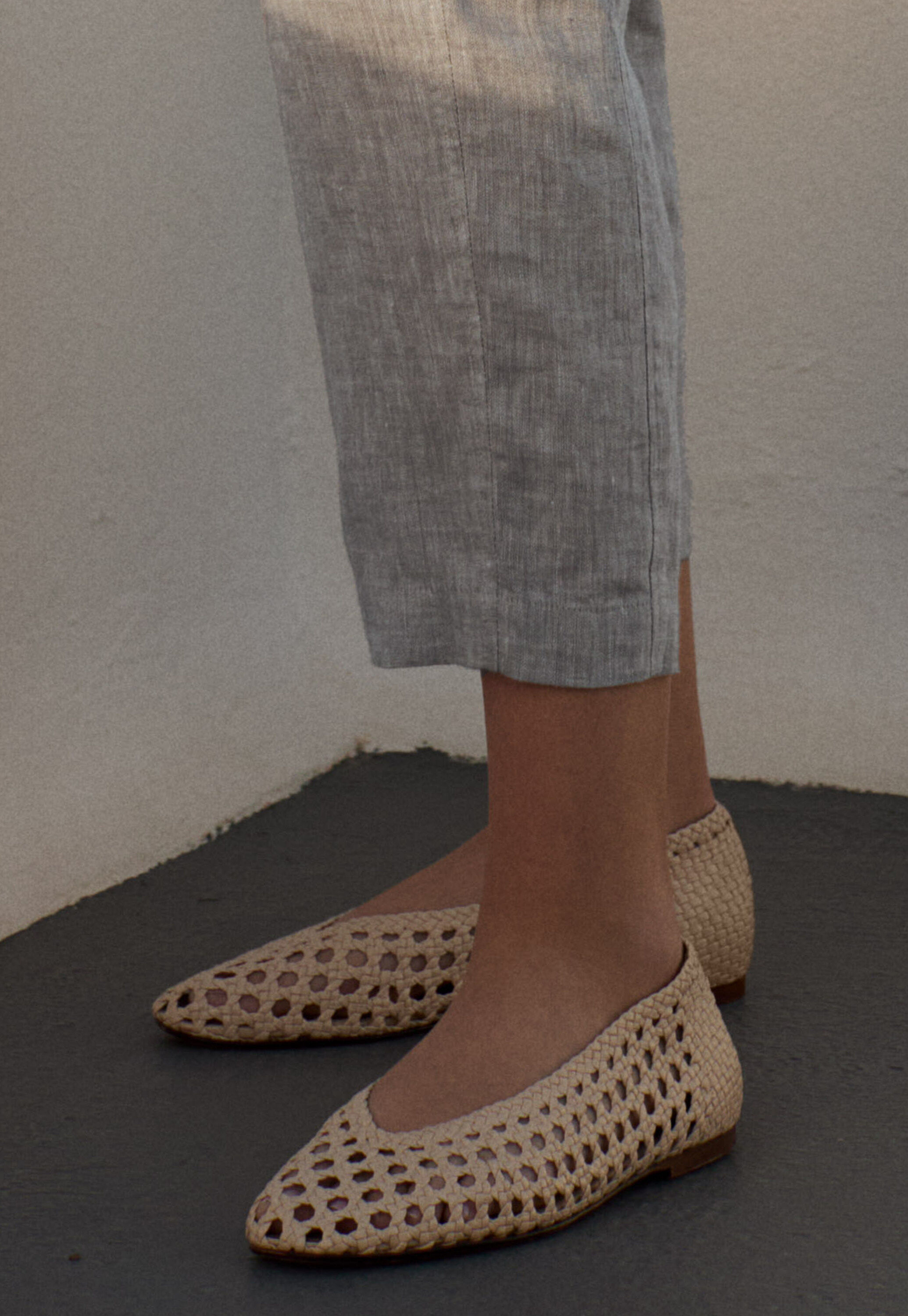 Hand-braided shoe, Cream, large