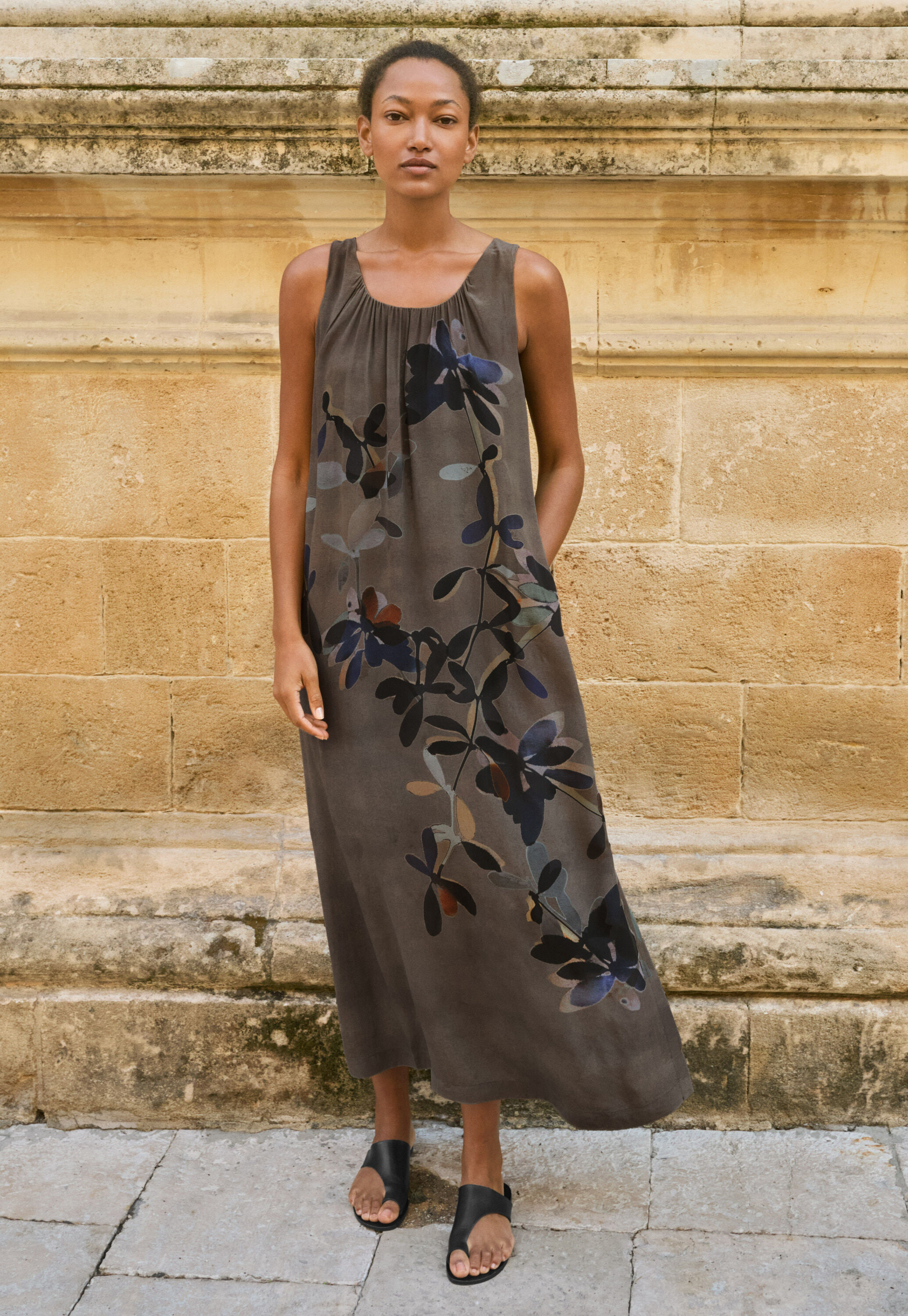 Printed sleeveless dress