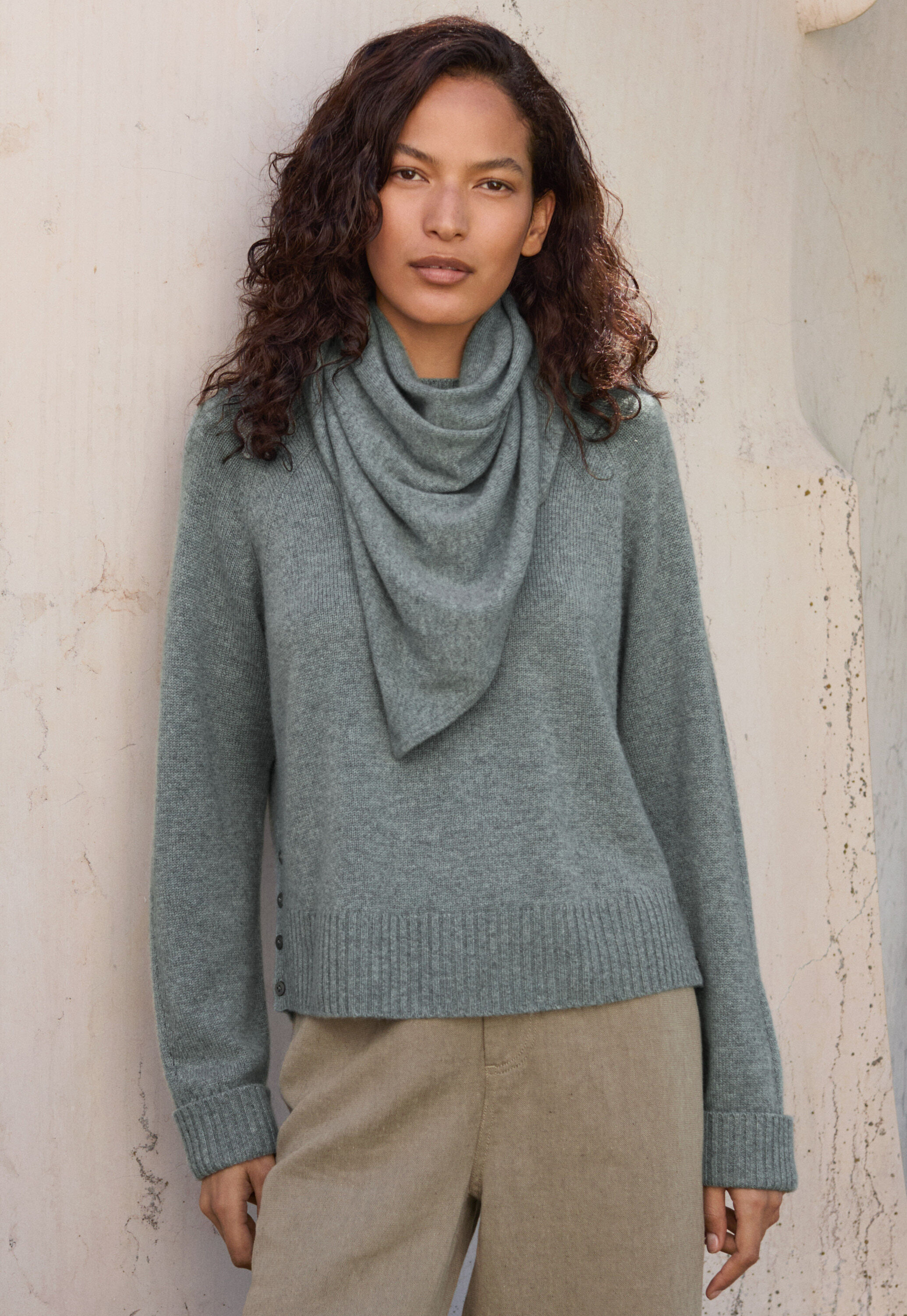 Round-neck sweater
