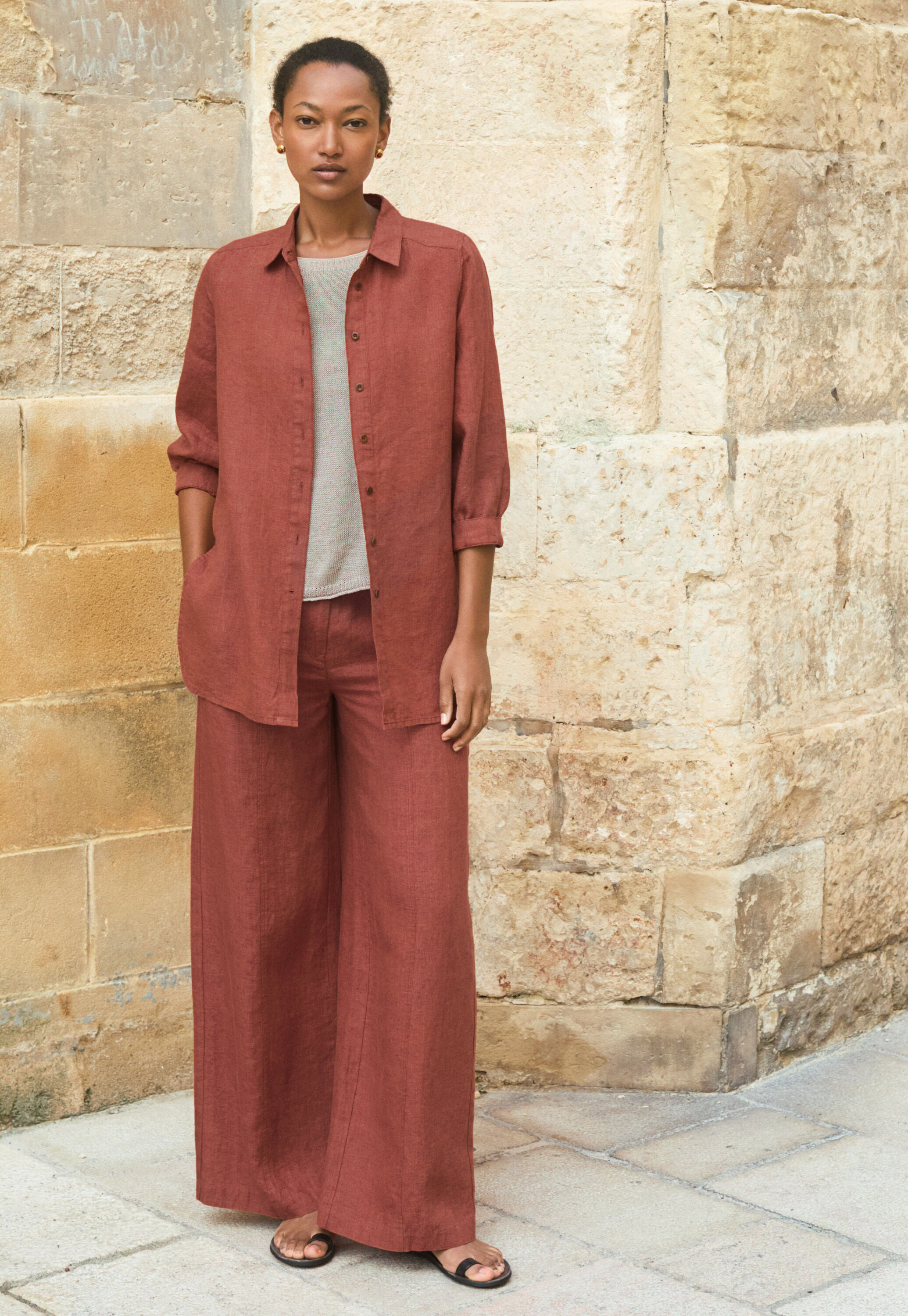 Front-seam trousers