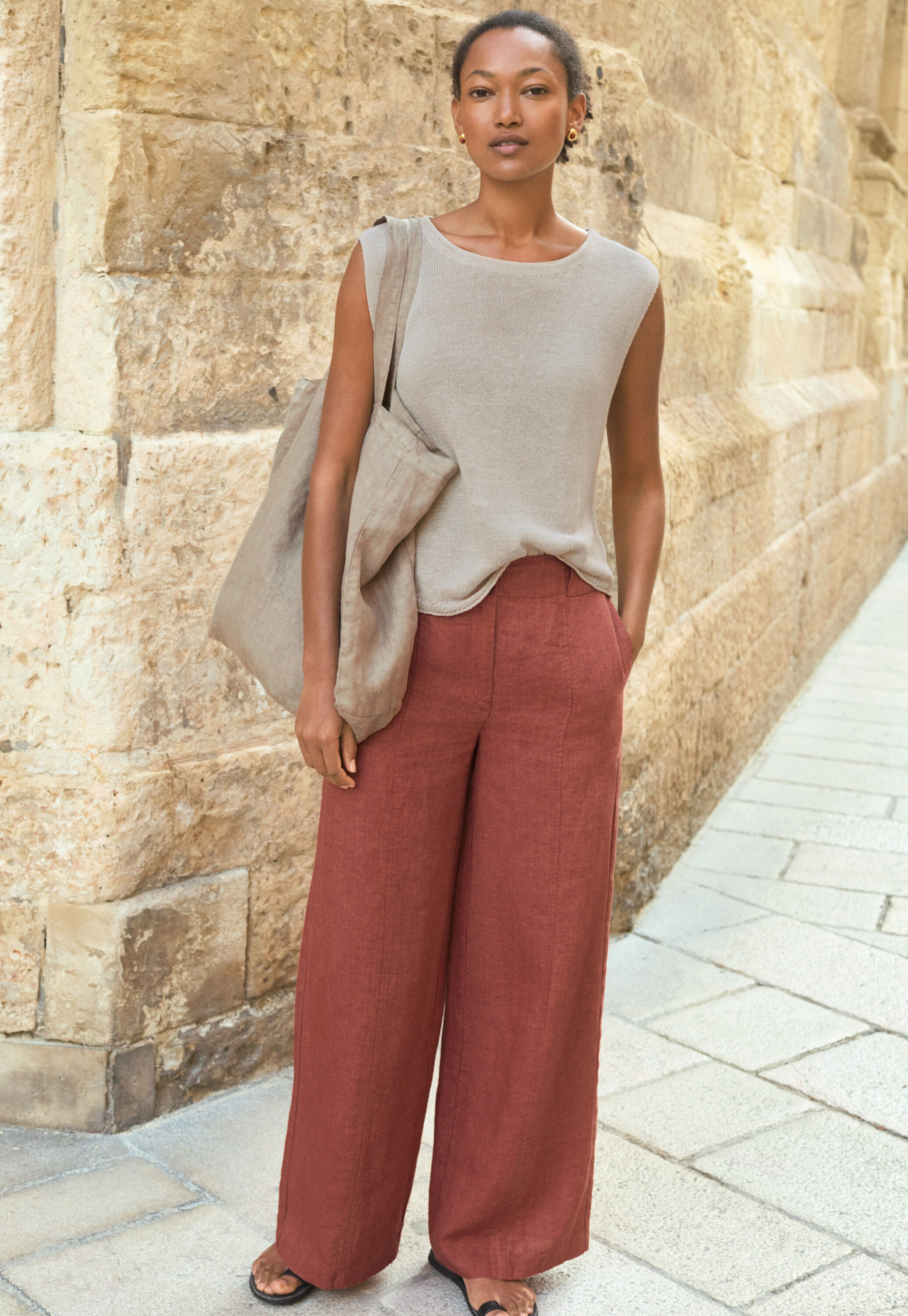 Front-seam trousers