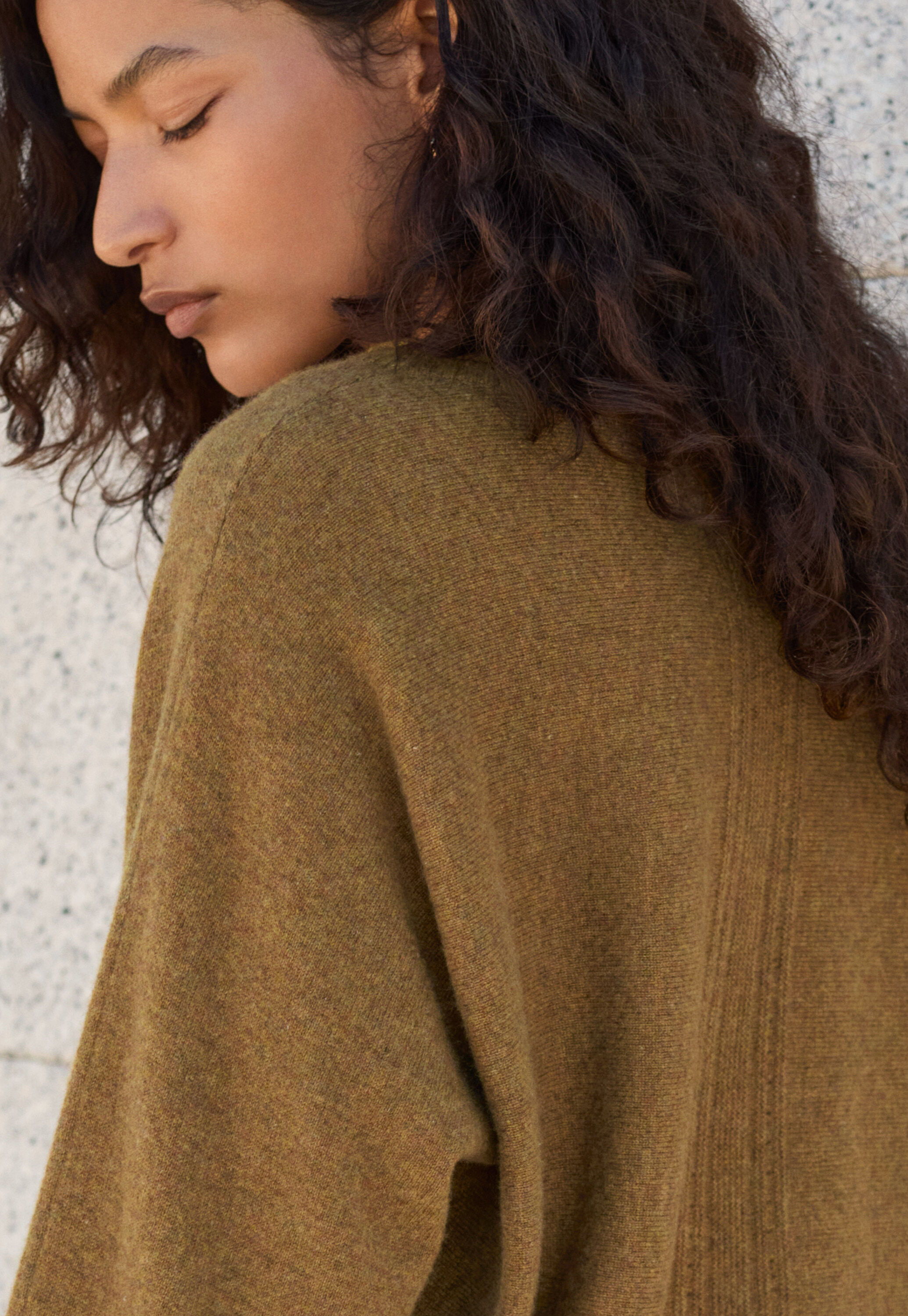 Round-neck sweater