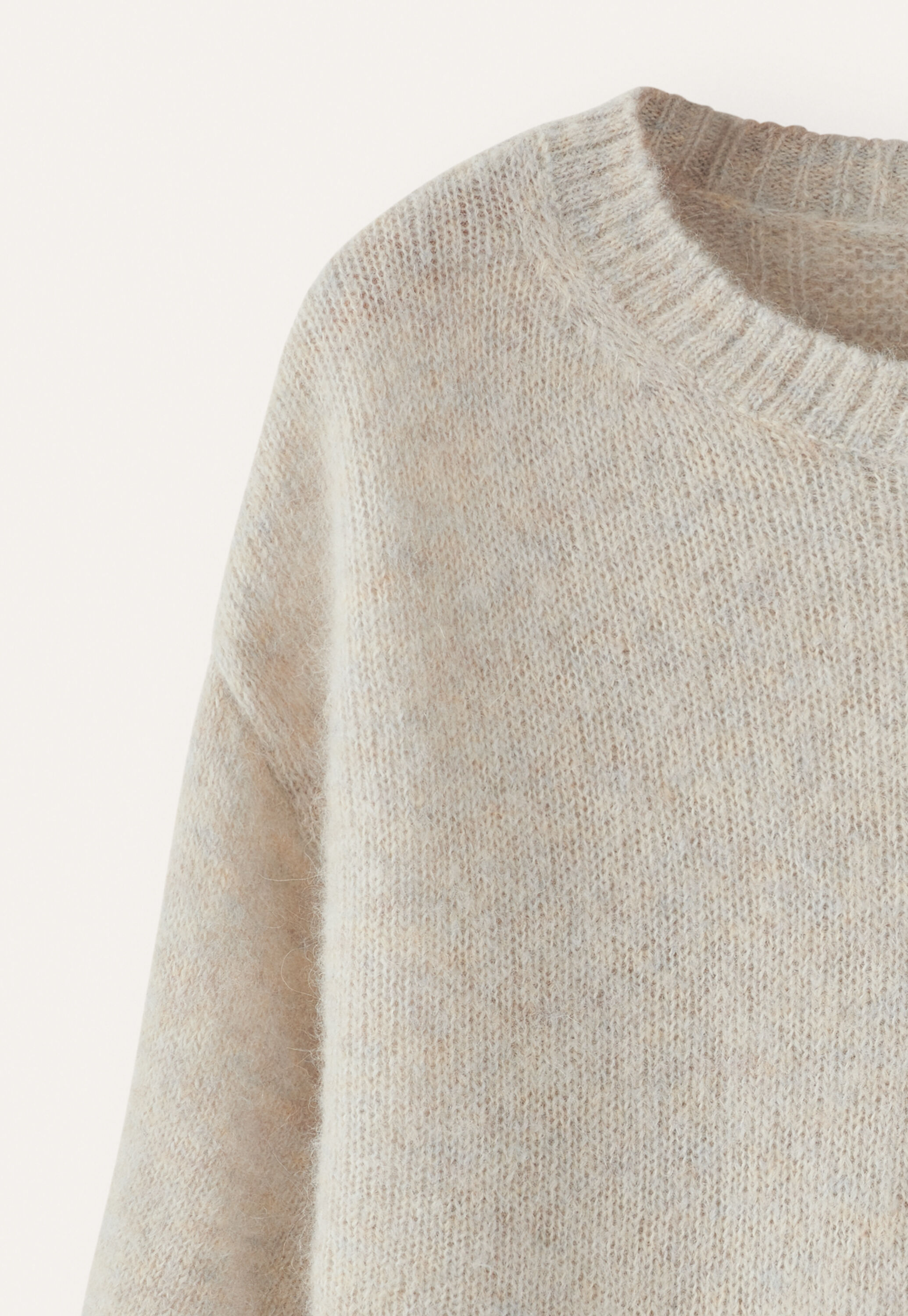Short-sleeve sweater