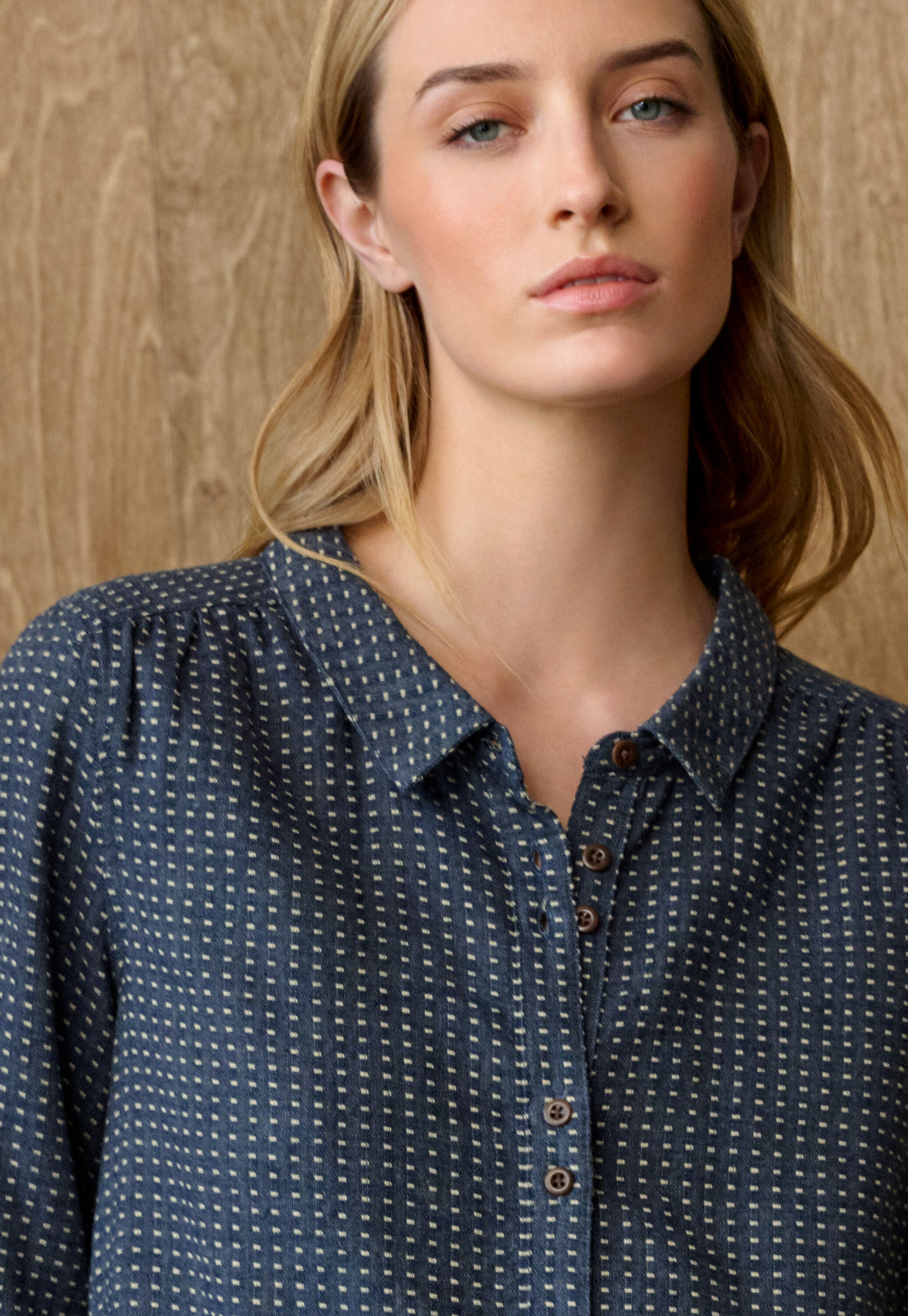 Raglan-sleeve blouse