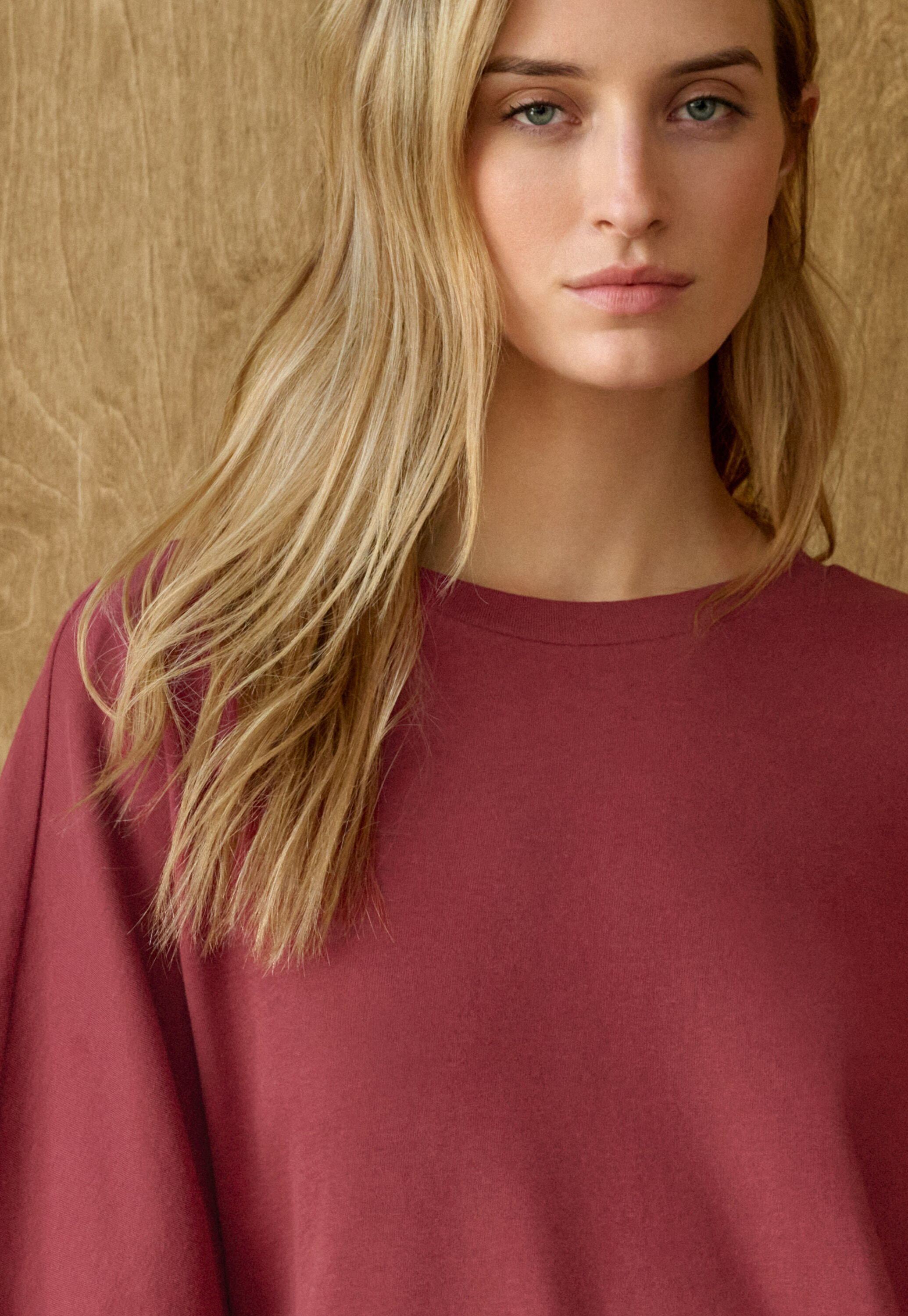 Funnel-neck top