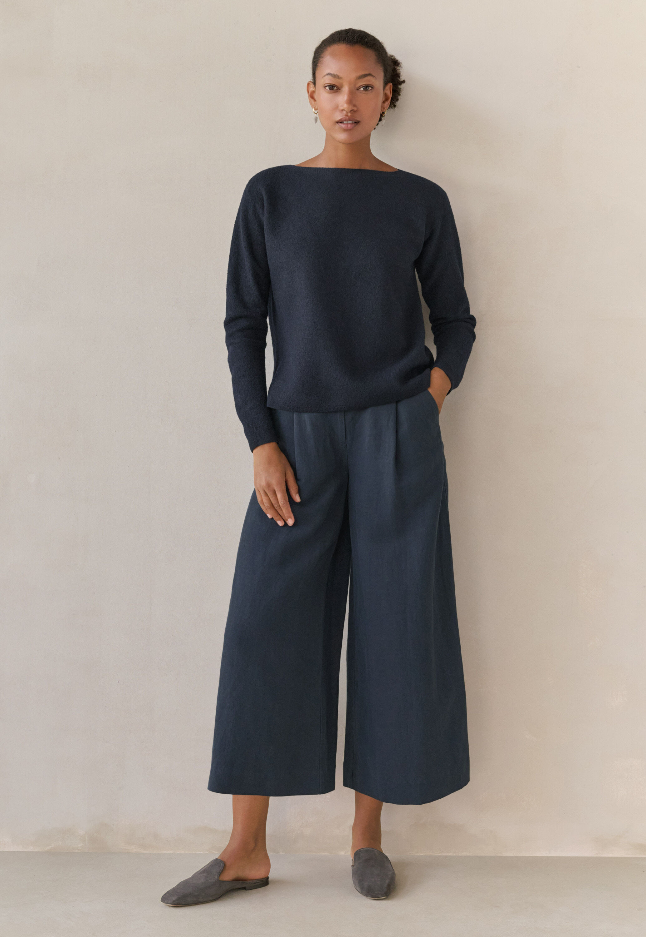 Wide & cropped trousers