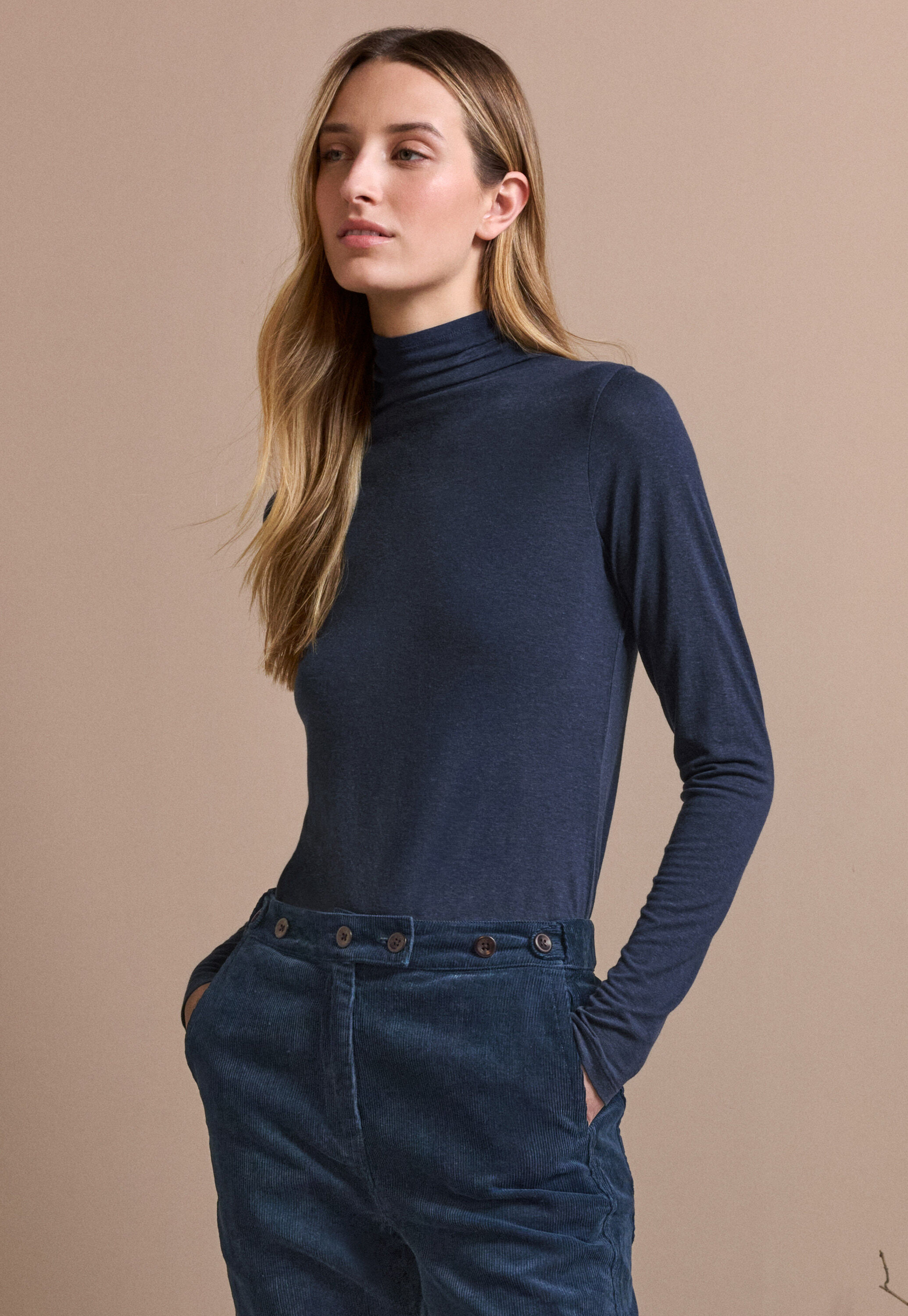Button-through rib top