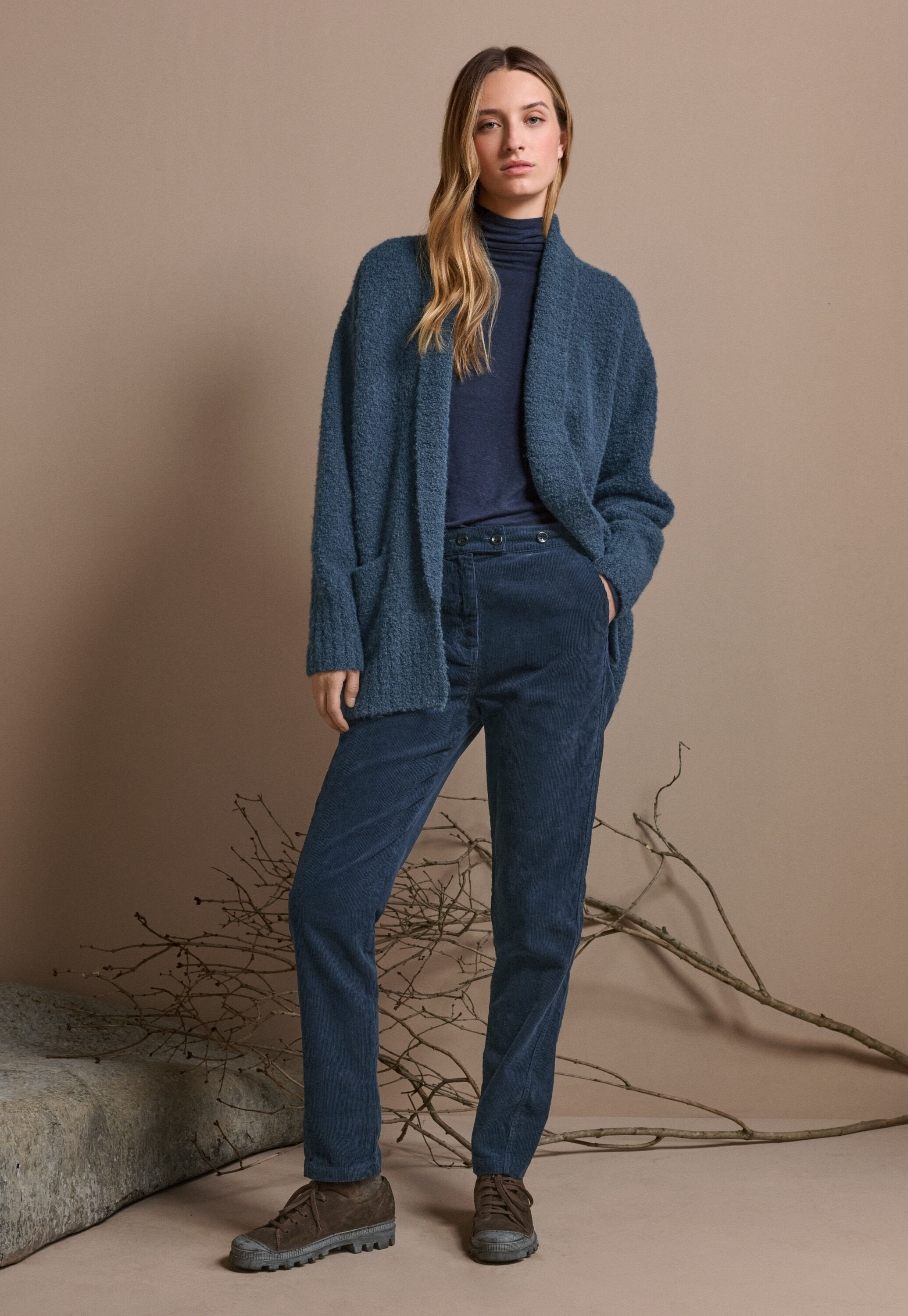 Tapered-leg trousers