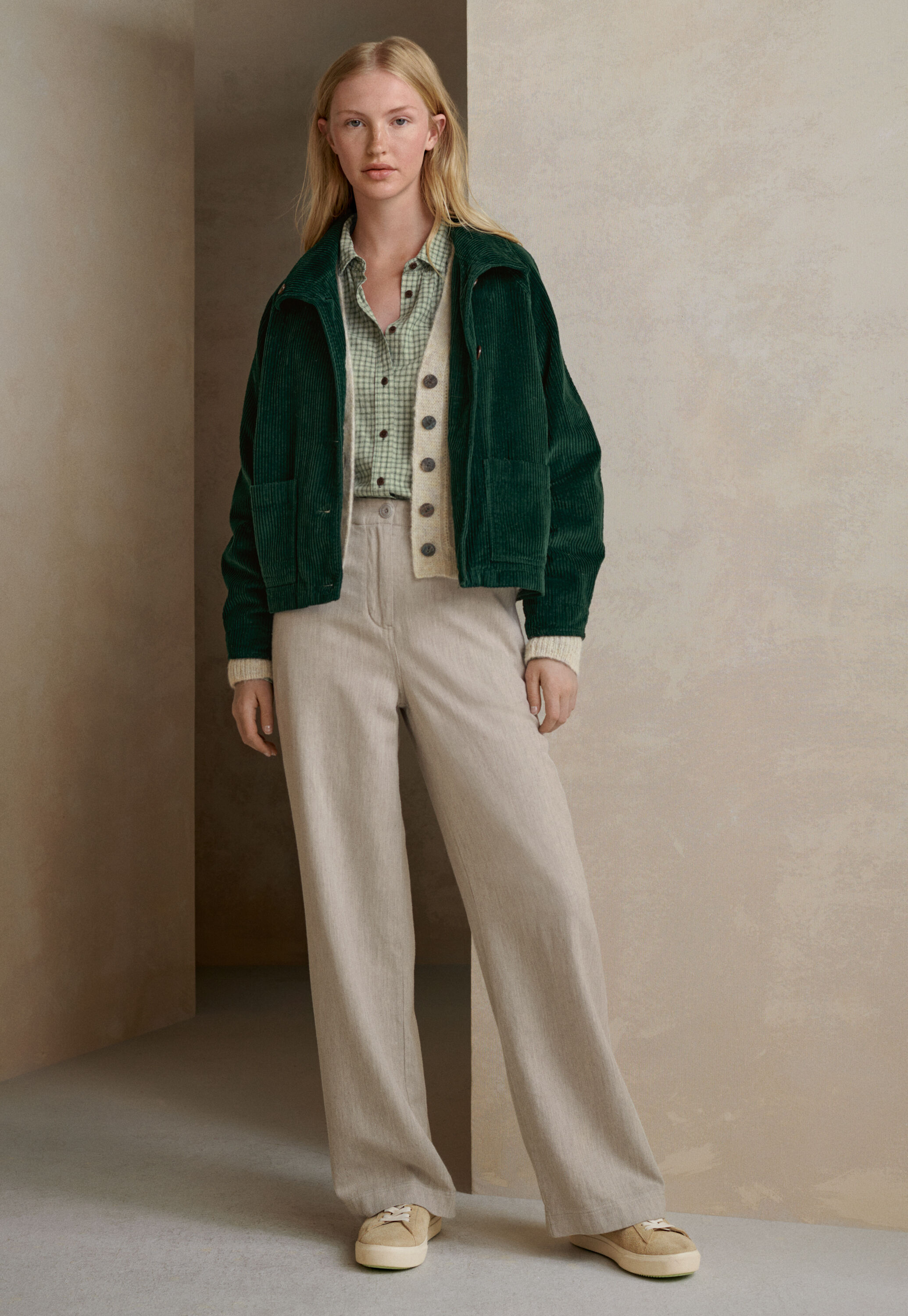 V-neck cardigan