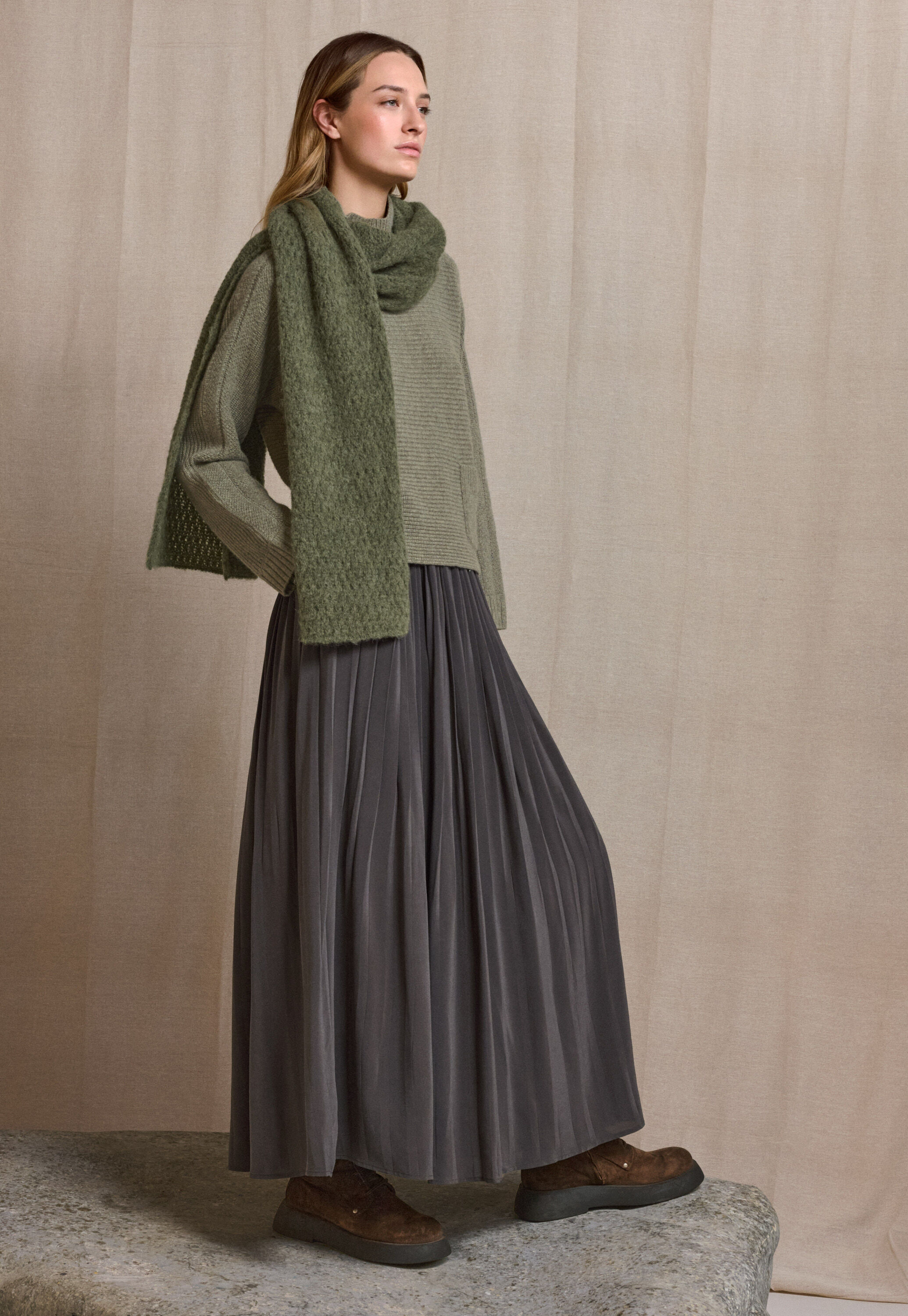 Long pleated skirt