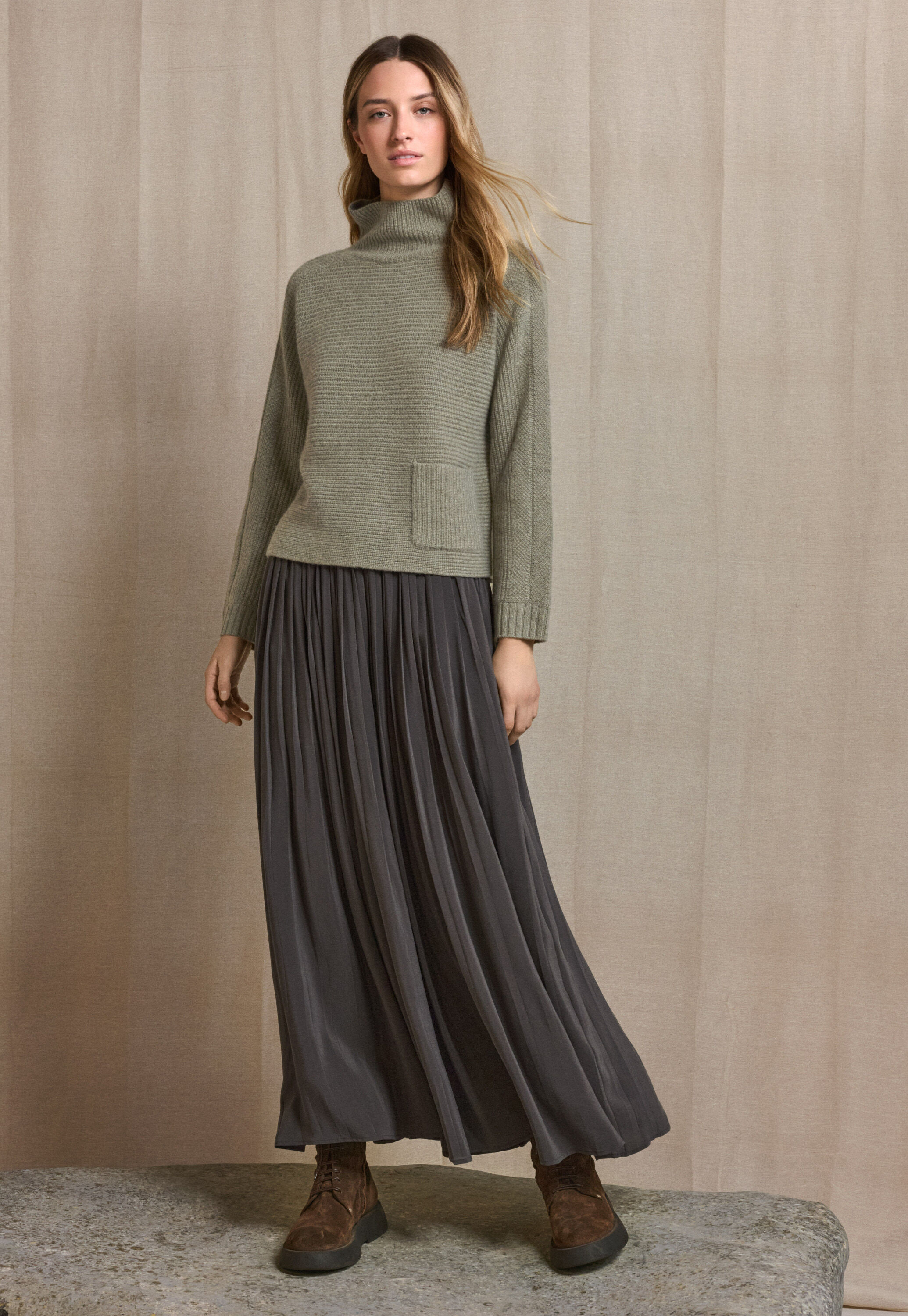 Long pleated skirt