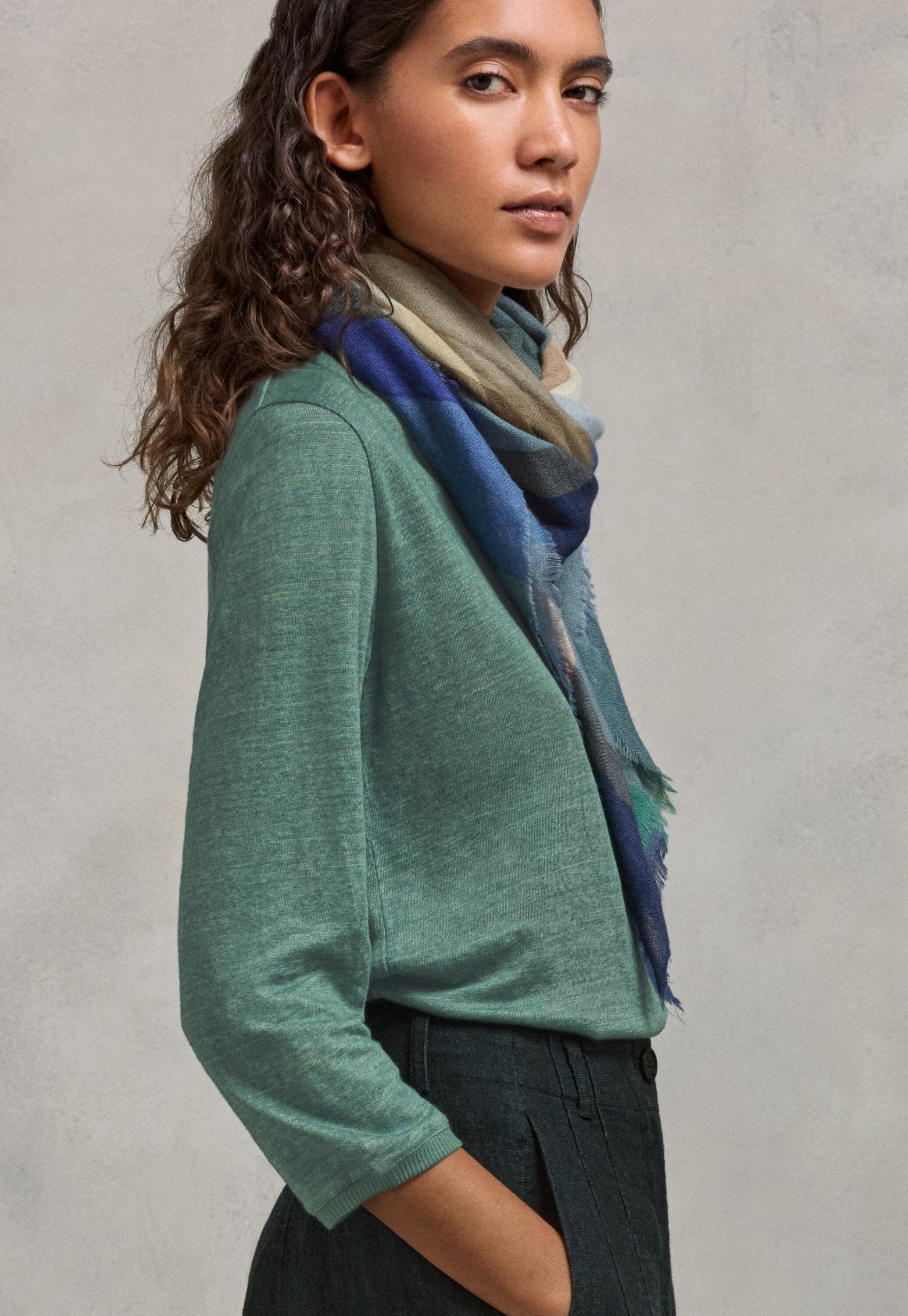 Round-neck top