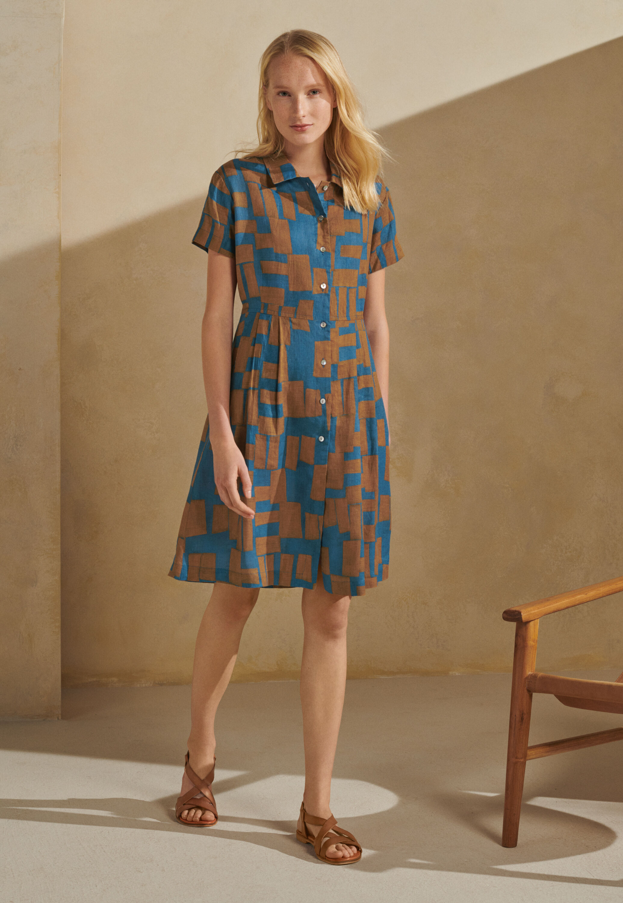 Printed cap-sleeve dress
