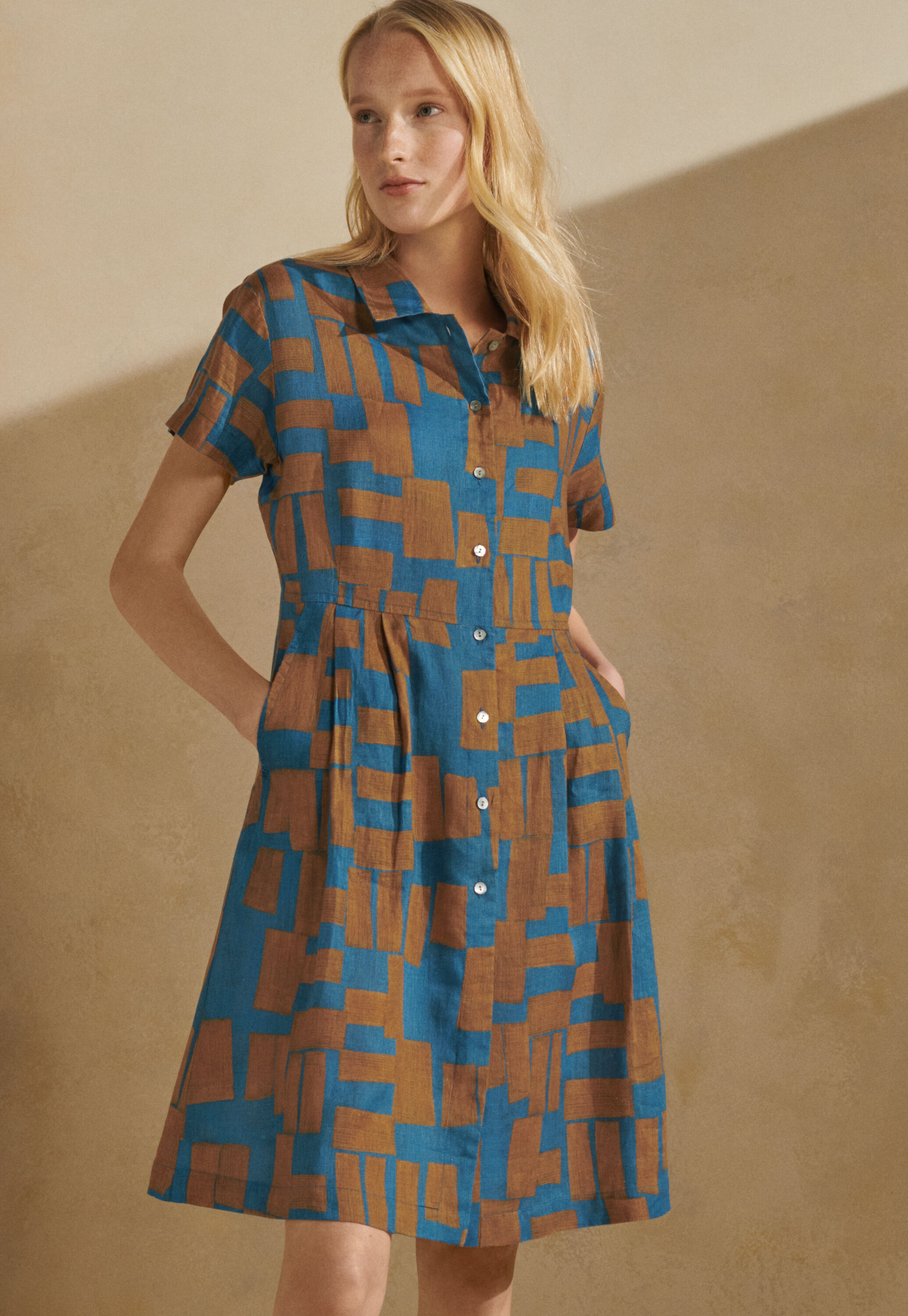Printed cap-sleeve dress