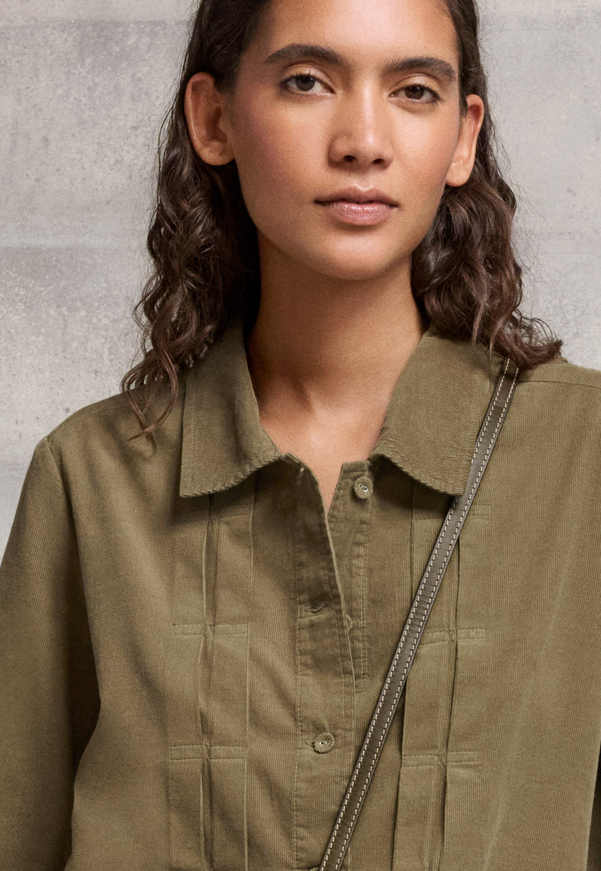 Tuck-front shirt