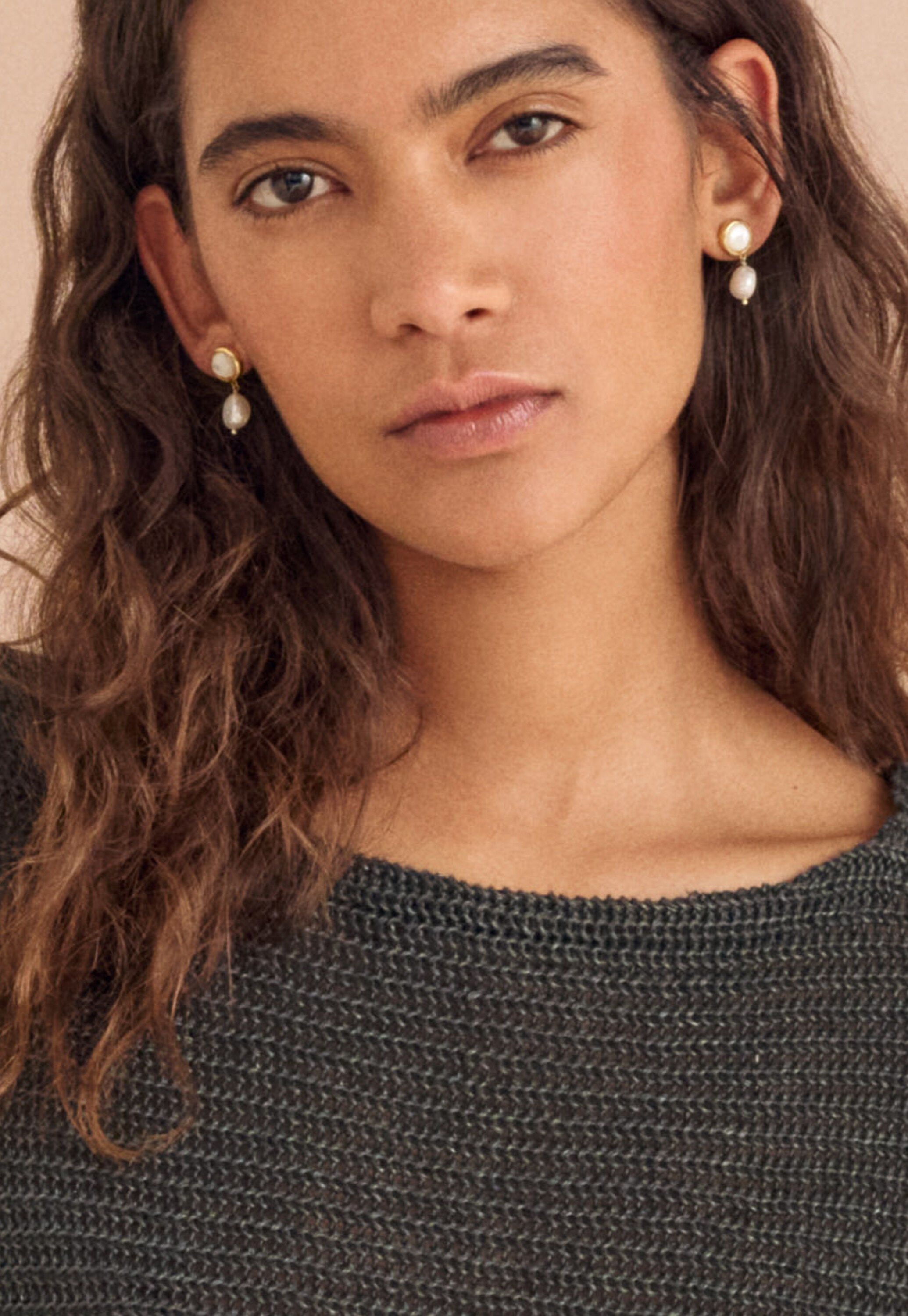 Drop earrings