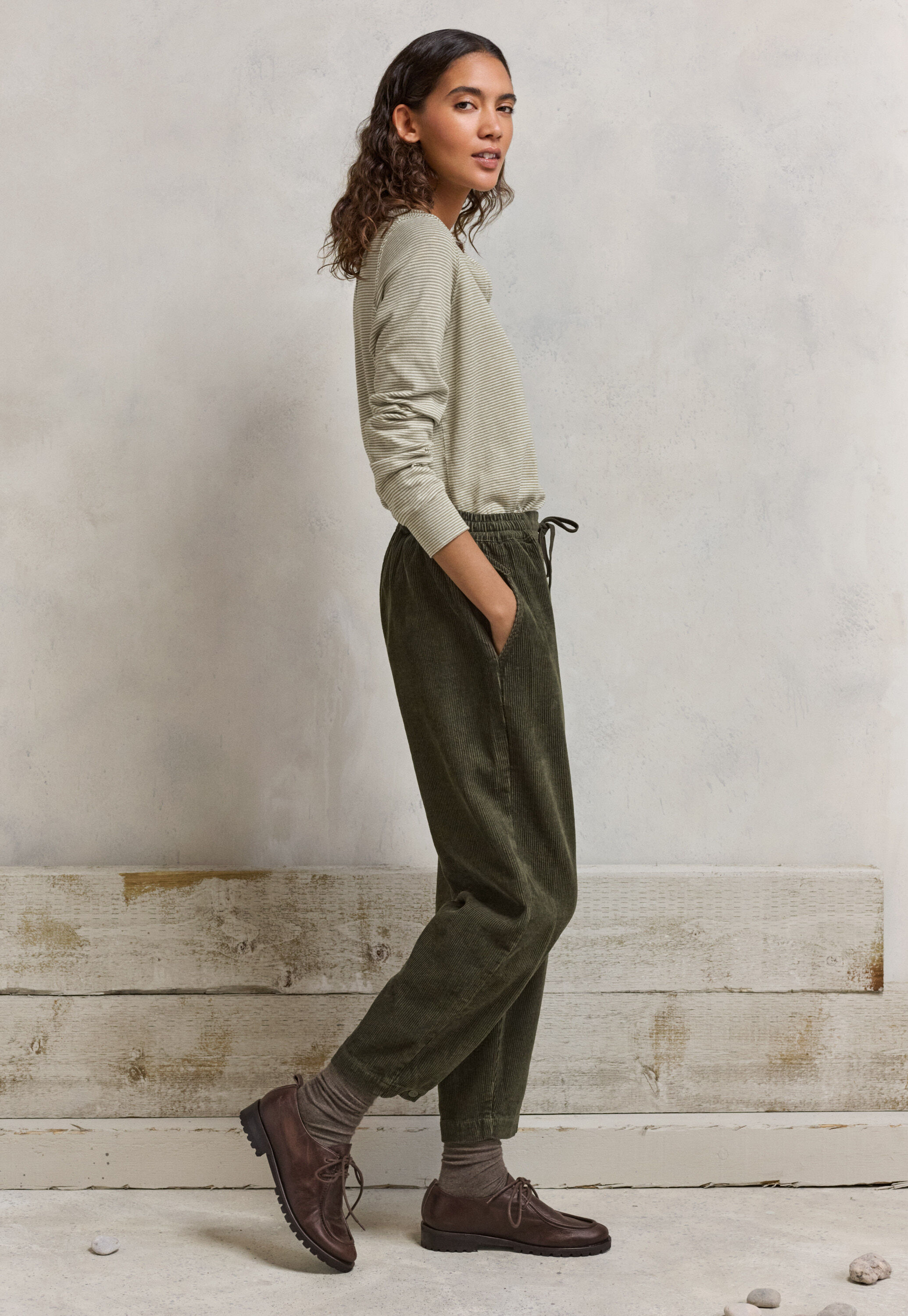 Tapered trousers