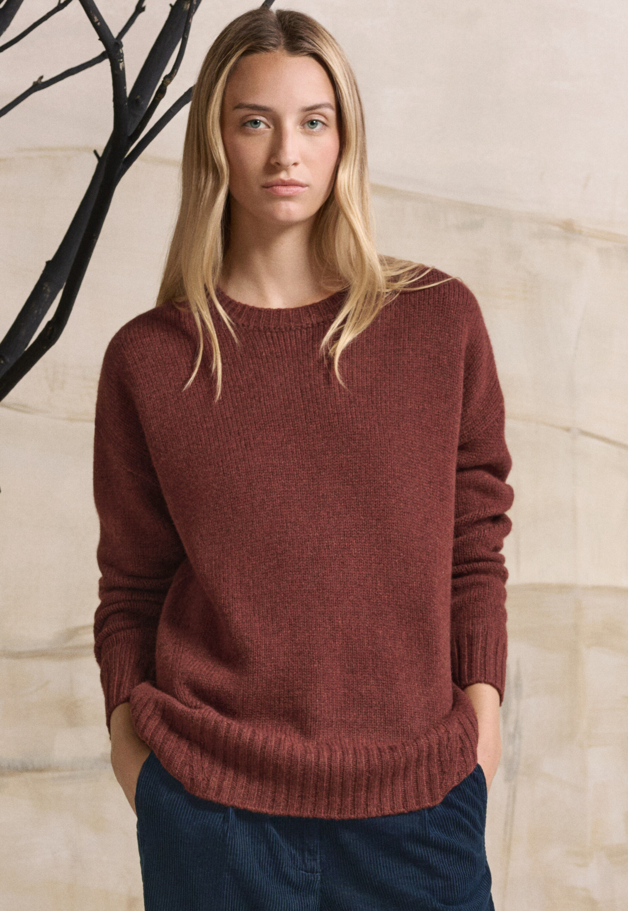 Easy round-neck sweater