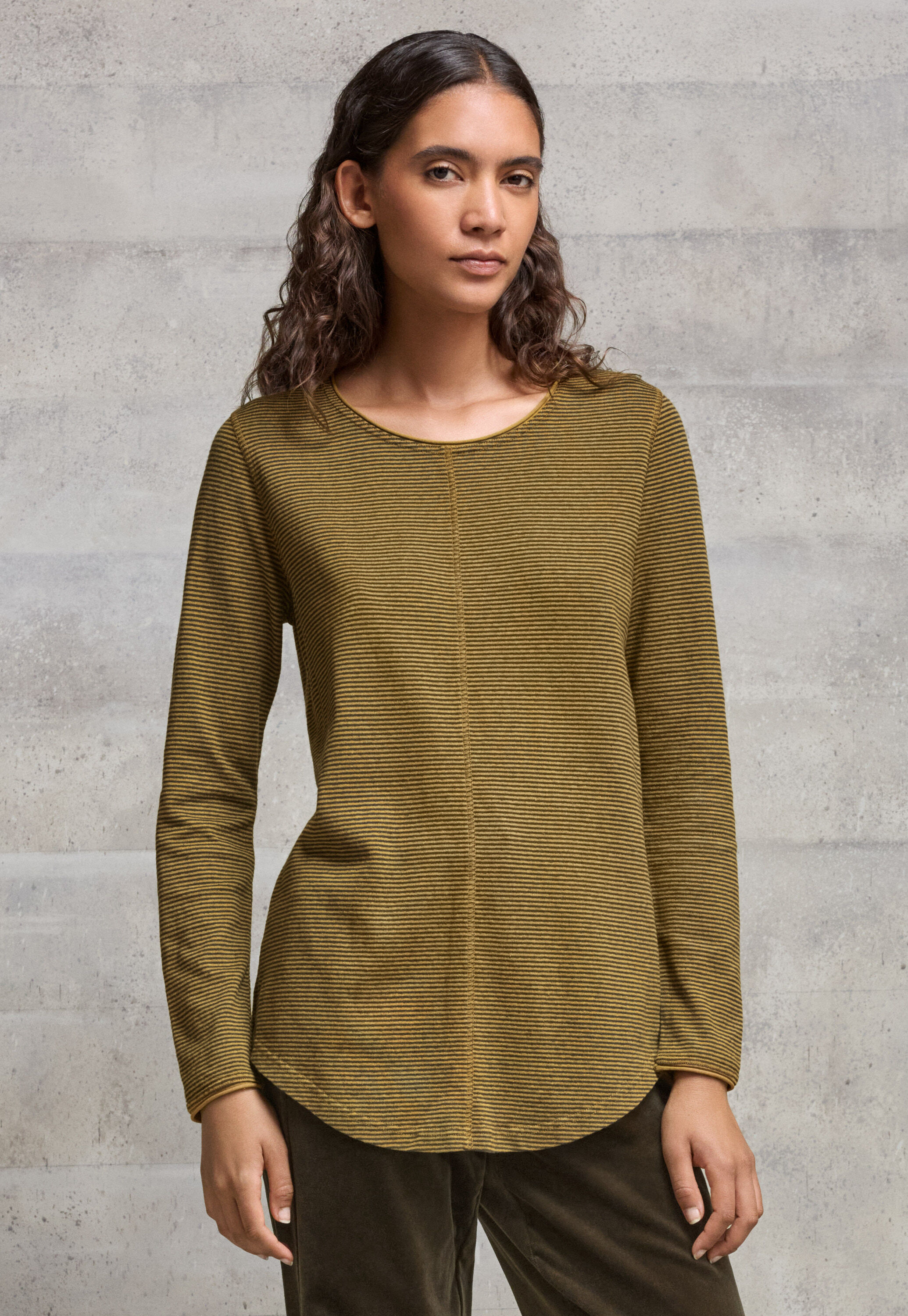 Funnel-neck top