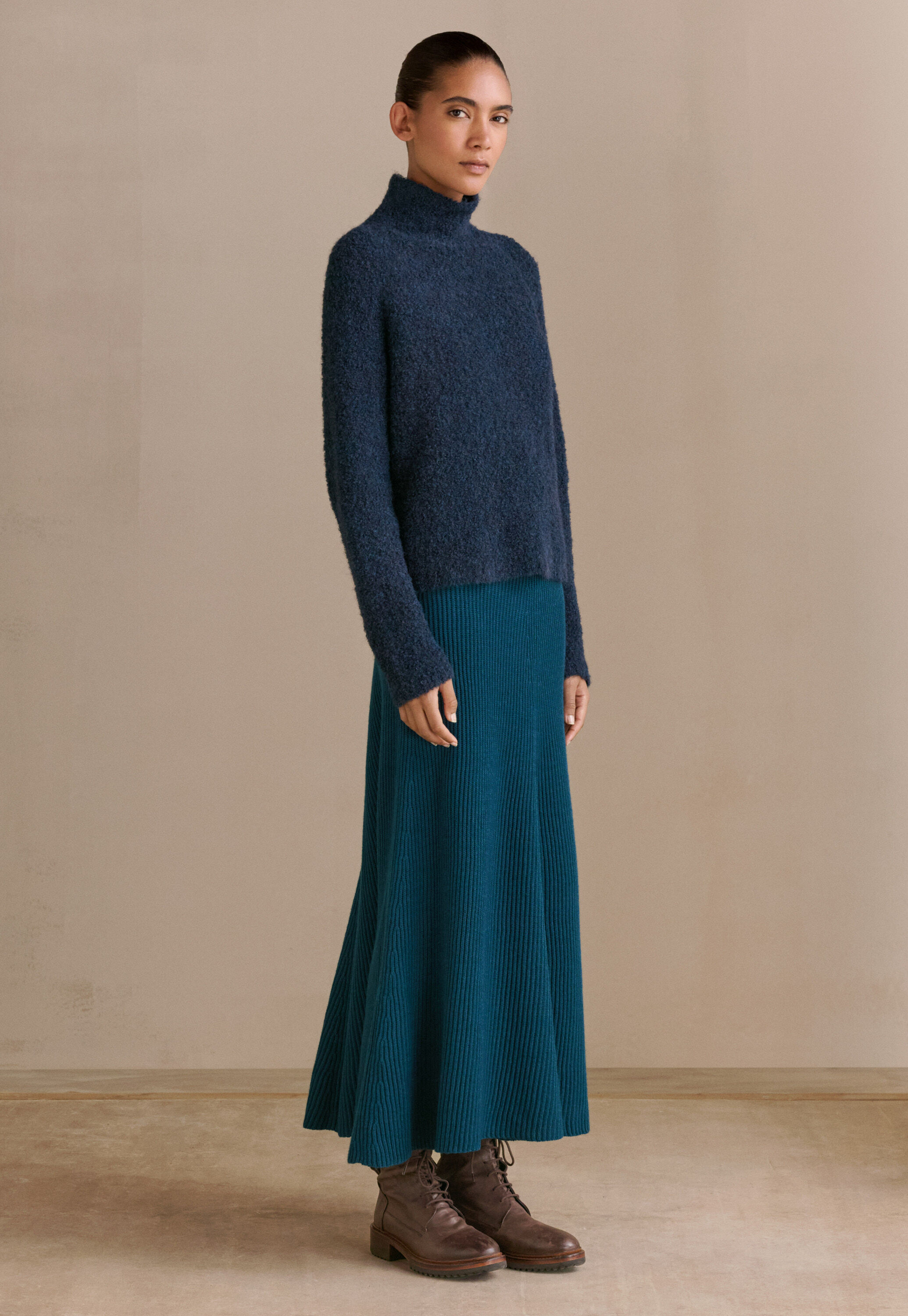 Knitted skirt