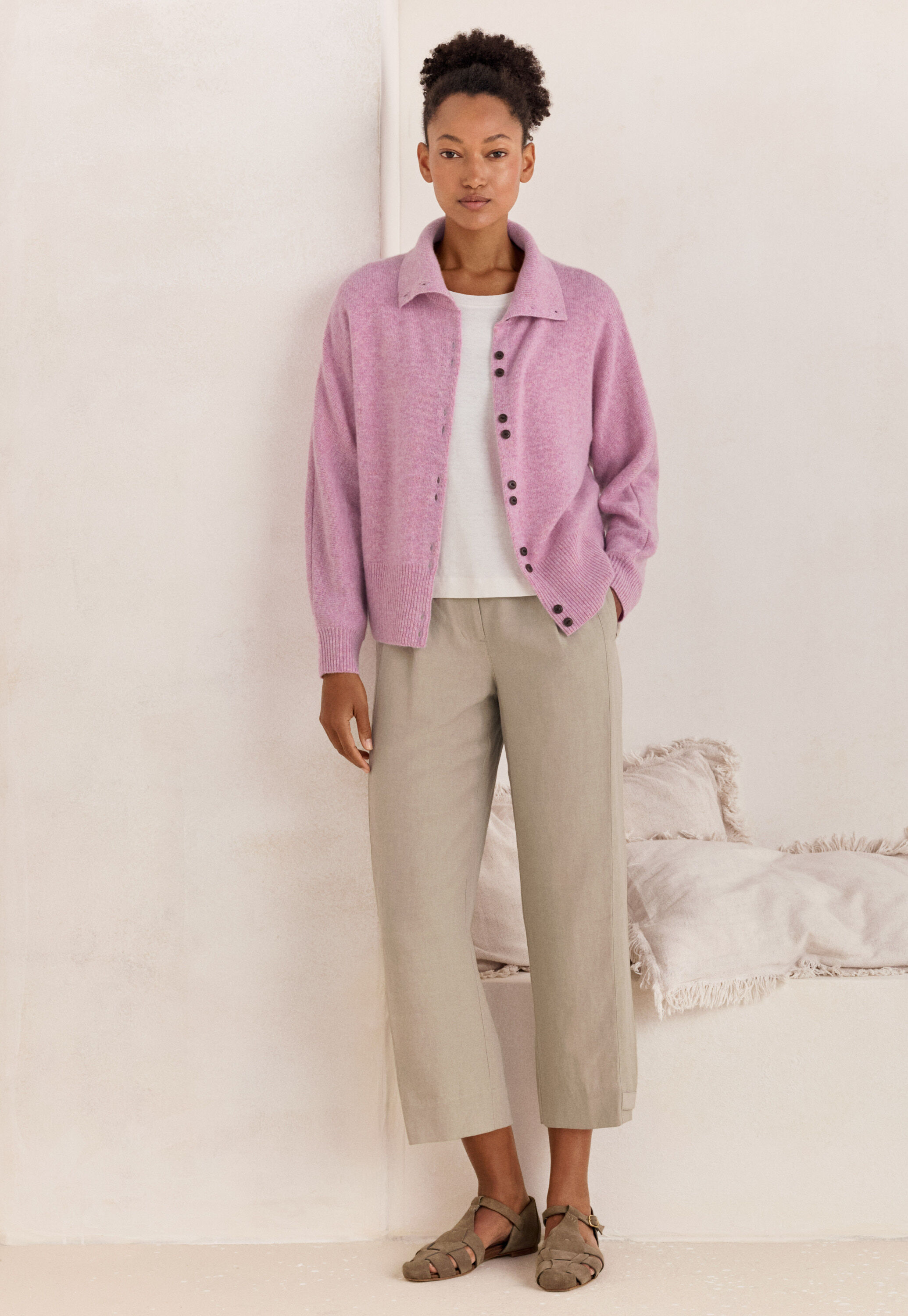 Side-panel trousers