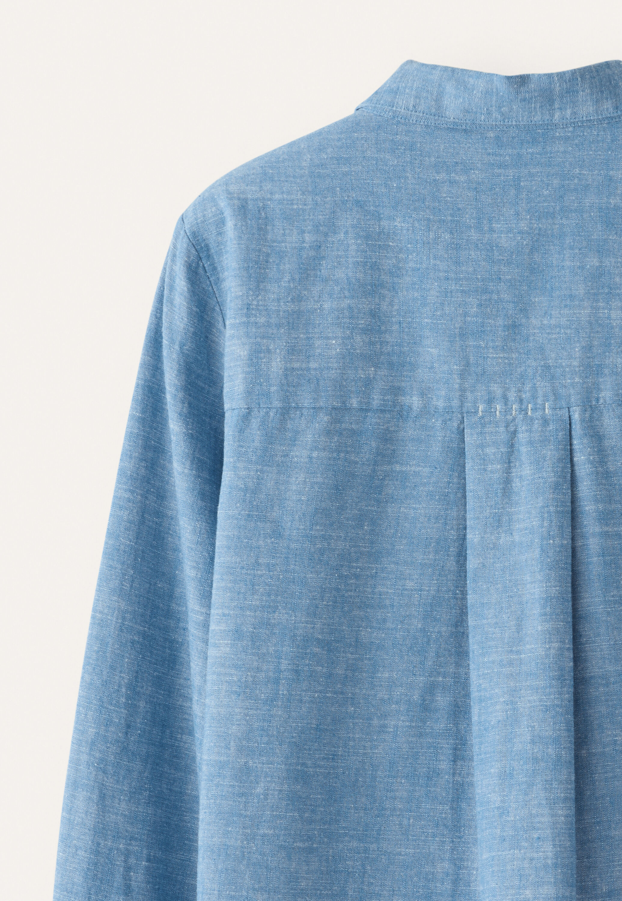 Curved hem overshirt