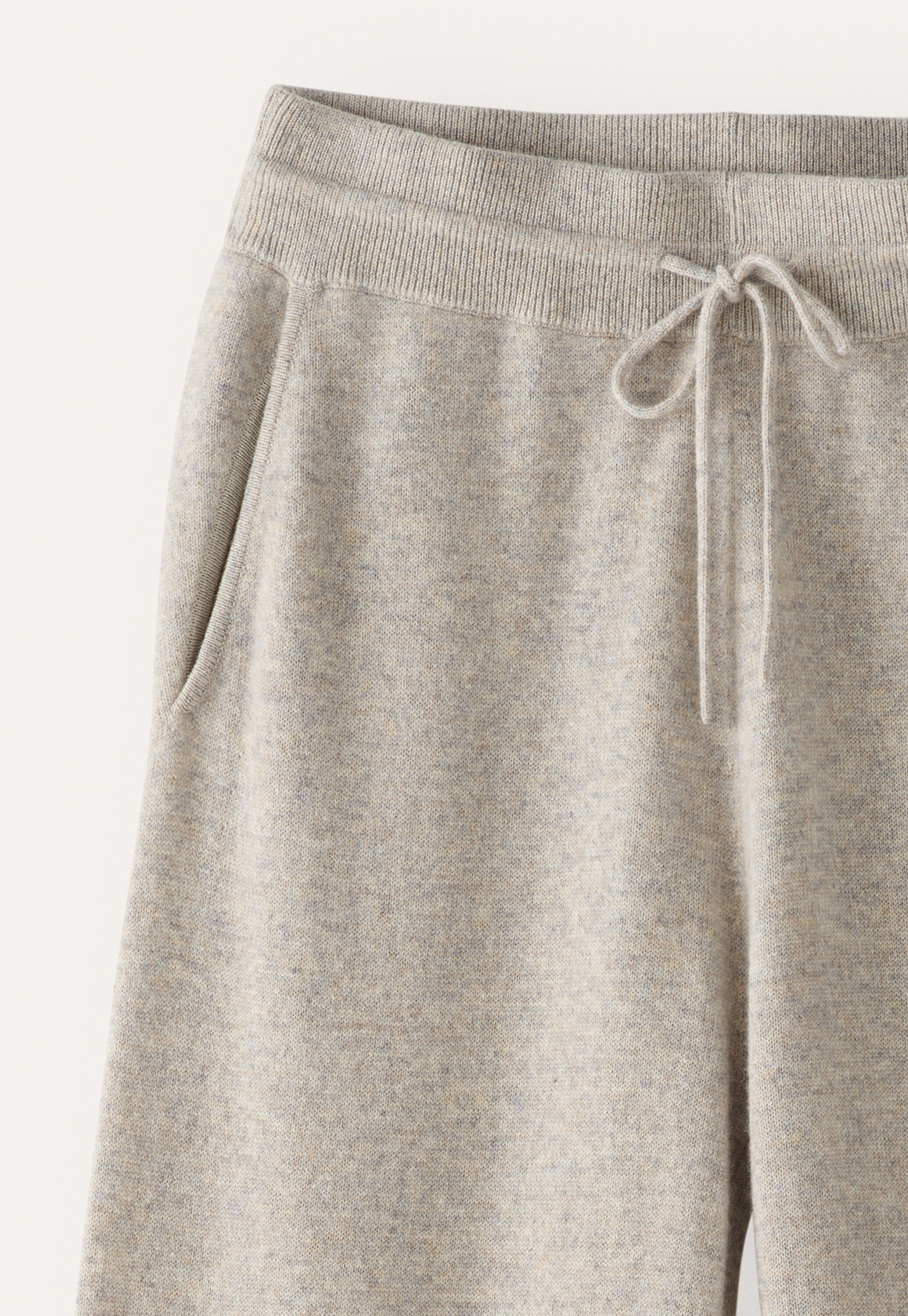 Knitted trousers