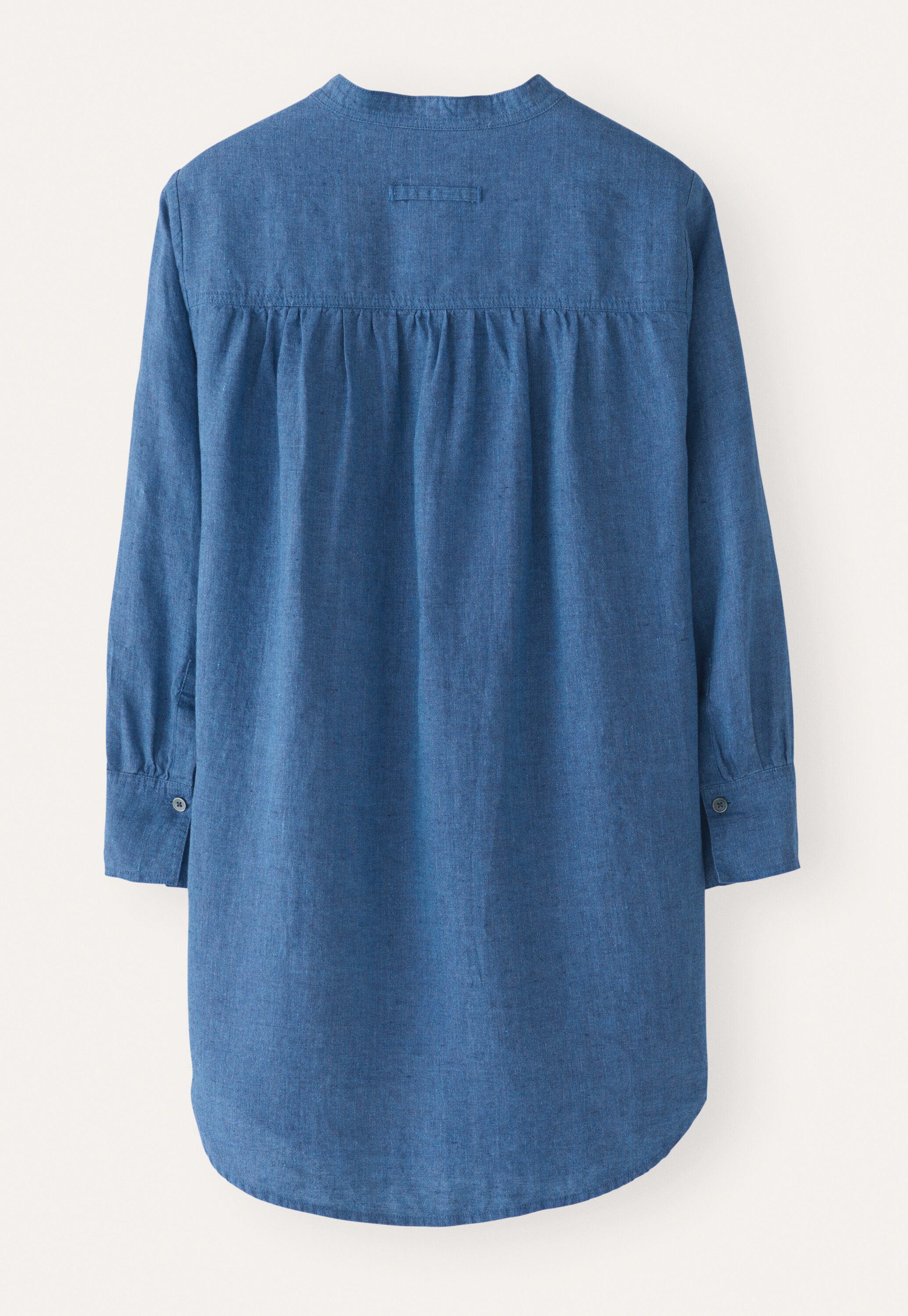 Long curved-hem shirt