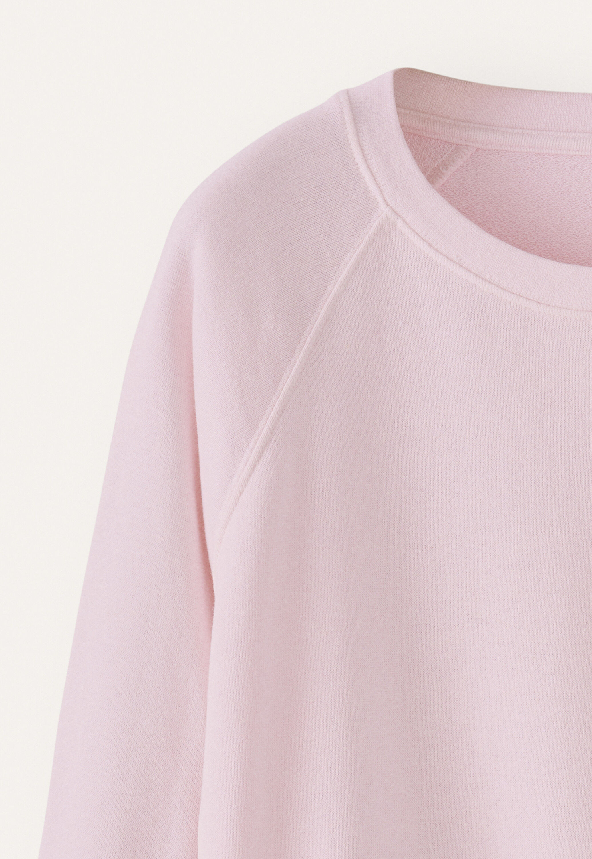 Raglan-sleeve top