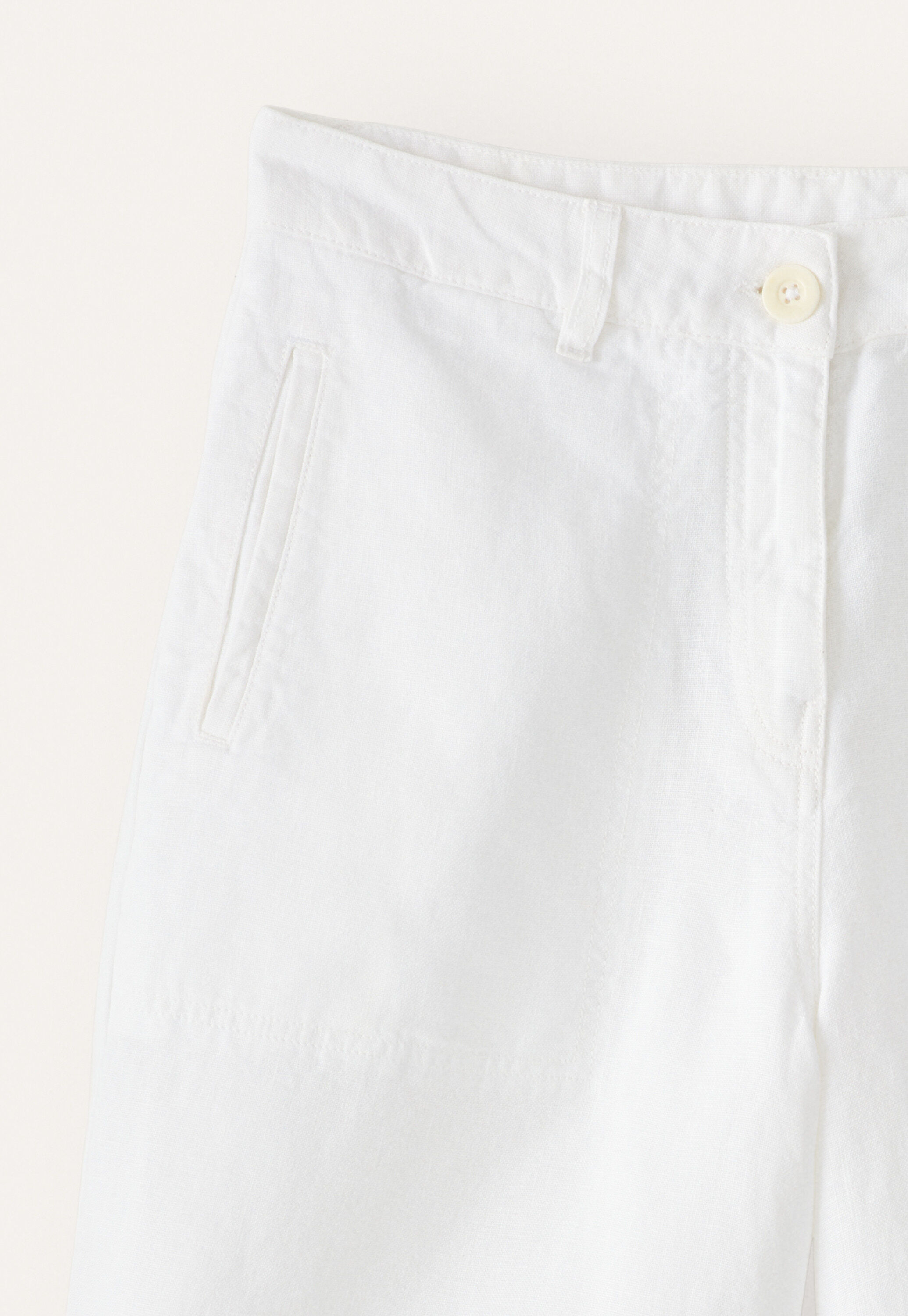 Relaxed shorts