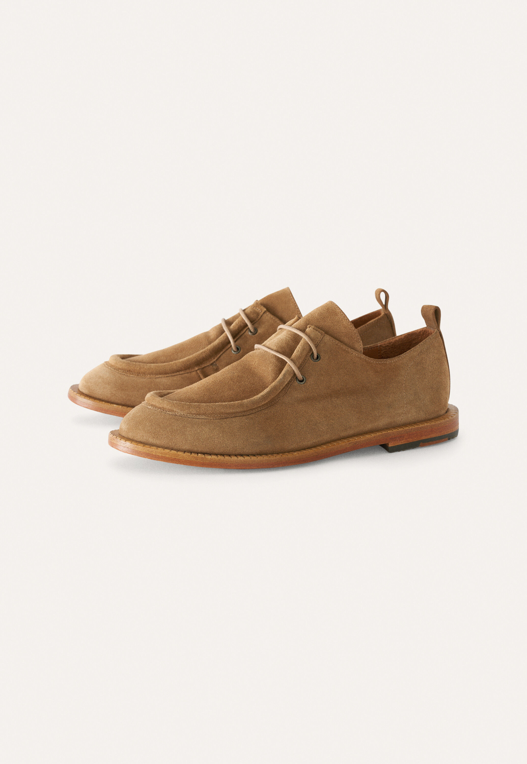 Laced loafer