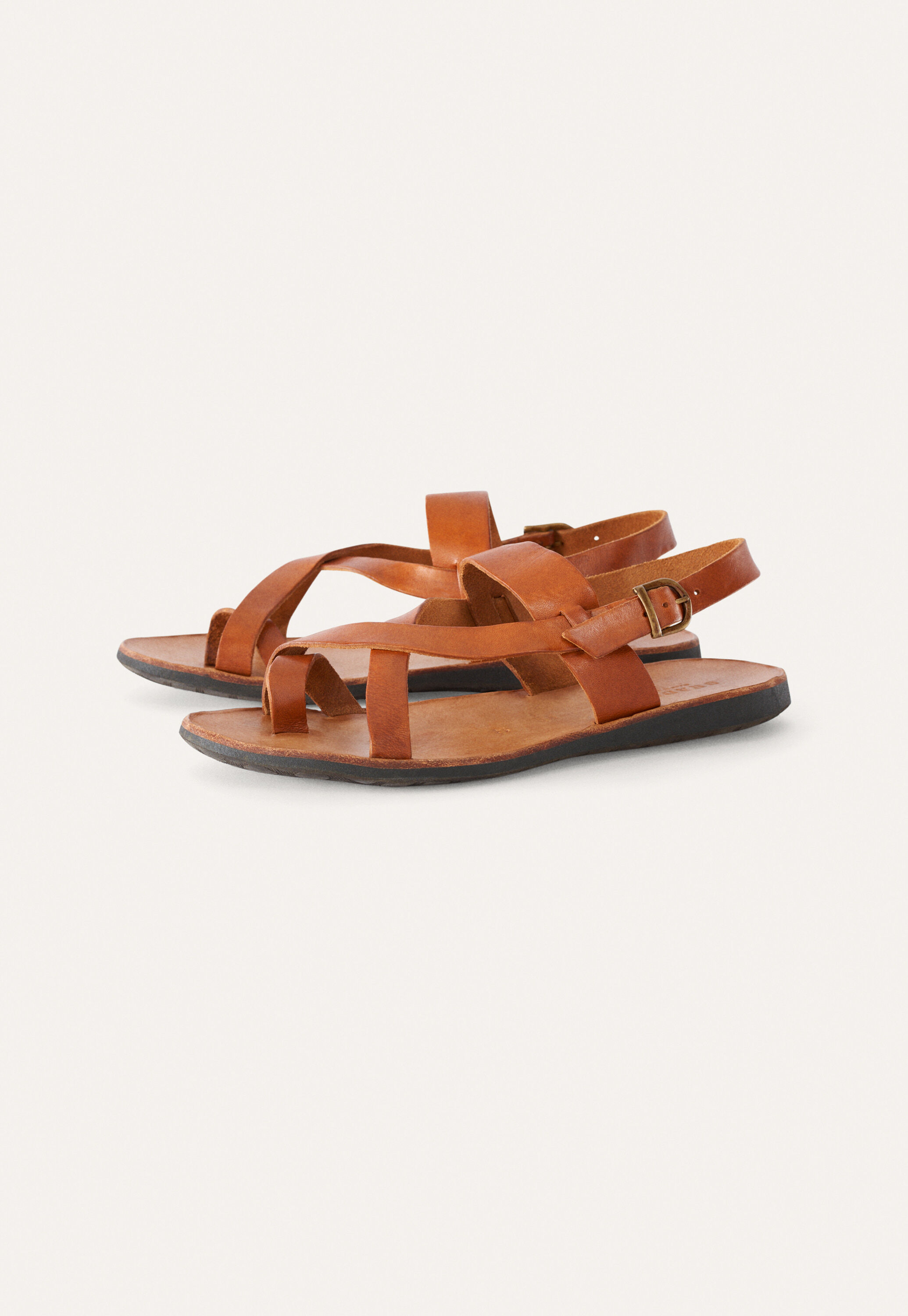 Sandals with buckle back-strap
